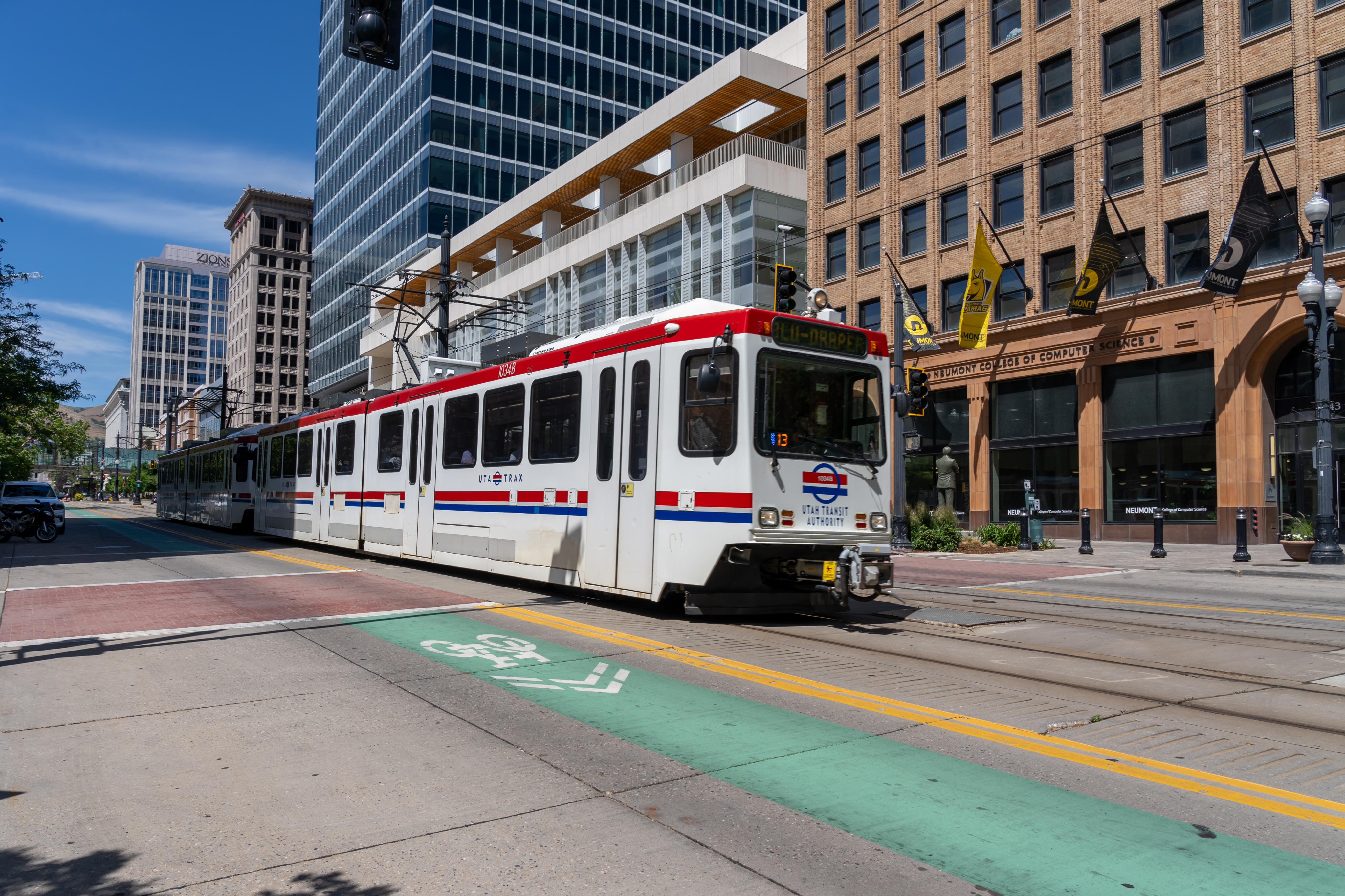Commuting in Salt Lake City: A Guide to Getting Around-image