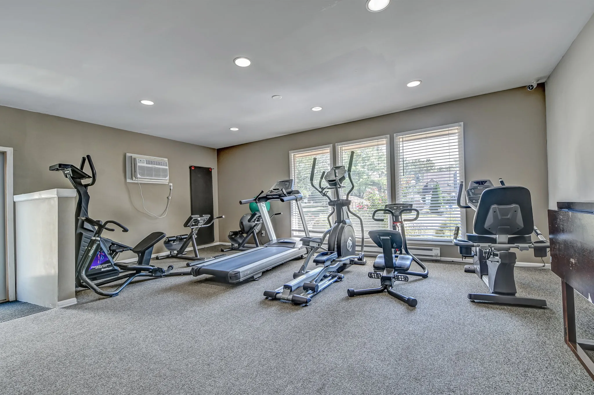 fitness center gym
