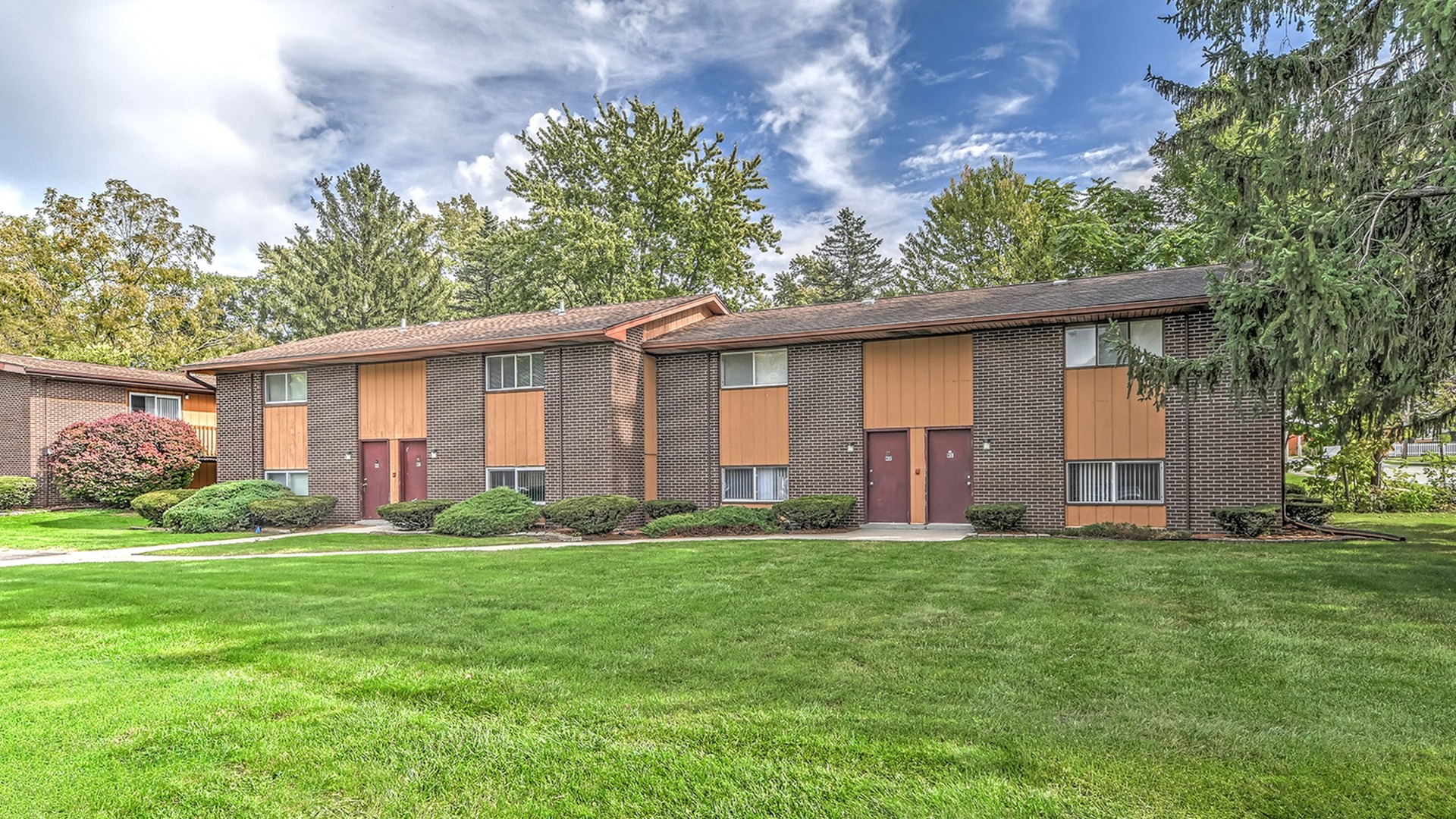 Woodside Village Community Valpo
