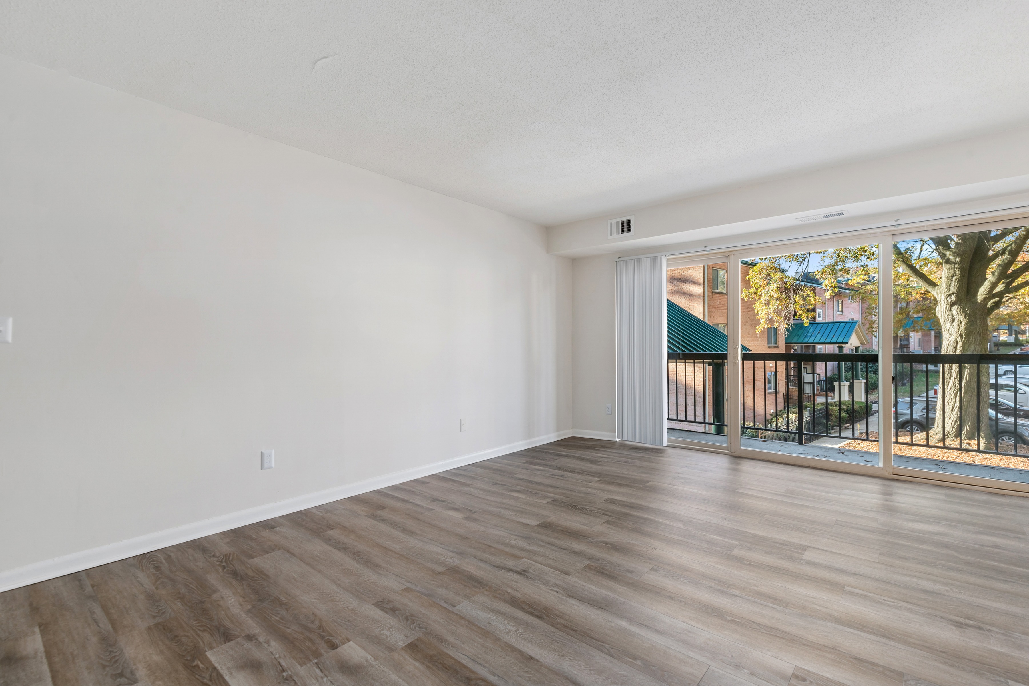 Cypress1R 1 Bed Apartment 101 N Ripley