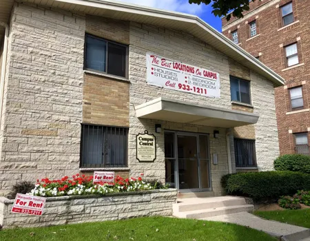 Campus Central is perfect for students seeking a quiet solo abode. It&rsquo;s location is unbeatable: steps from the Alumni Memorial Union and restaurants along Wells Street, and a five minute walk to any academic building on the Marquette University Campus.