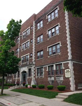 Janola Apartment - Schulhof Property Management LLC