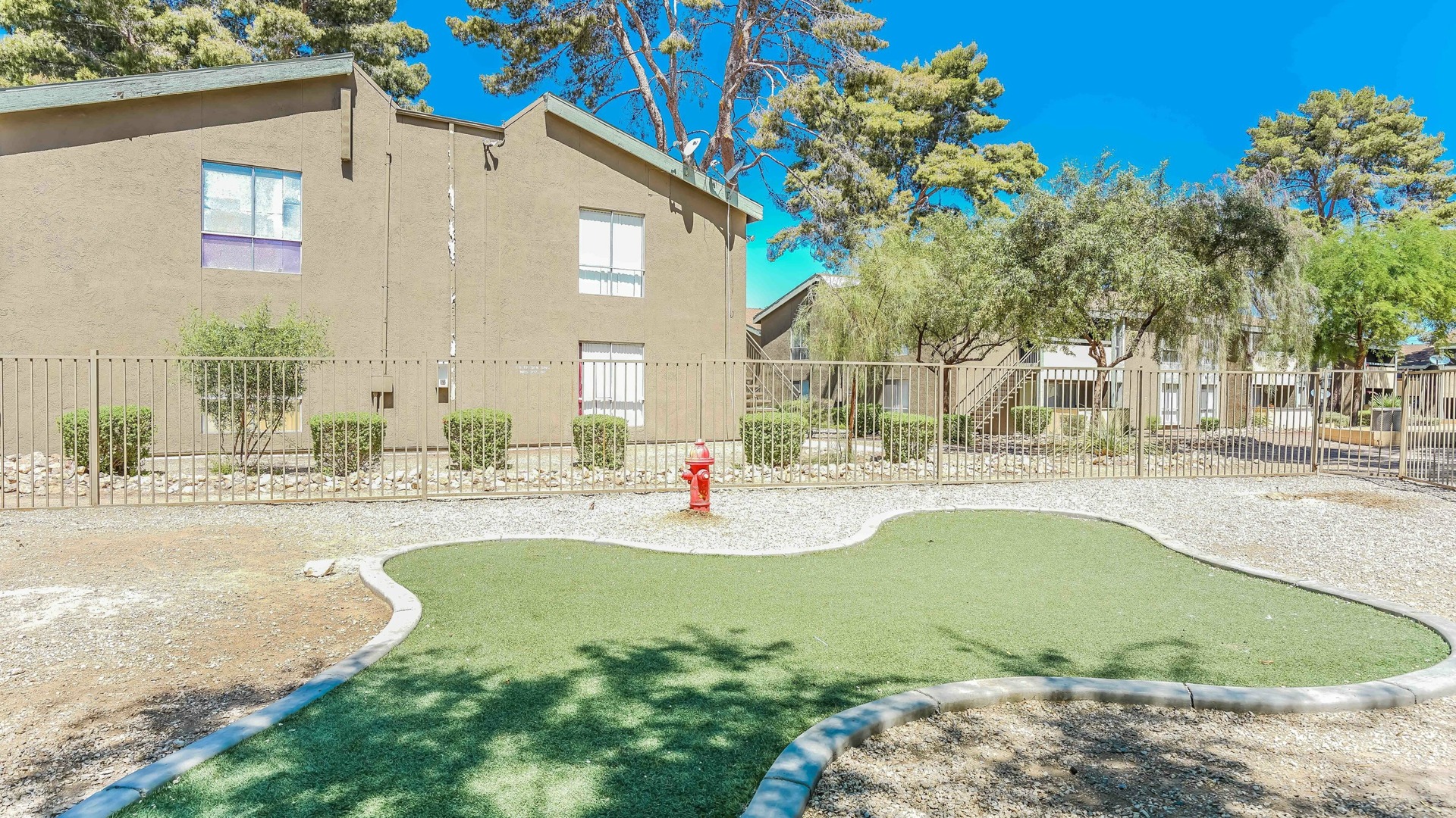 Lake Sahara dog park1