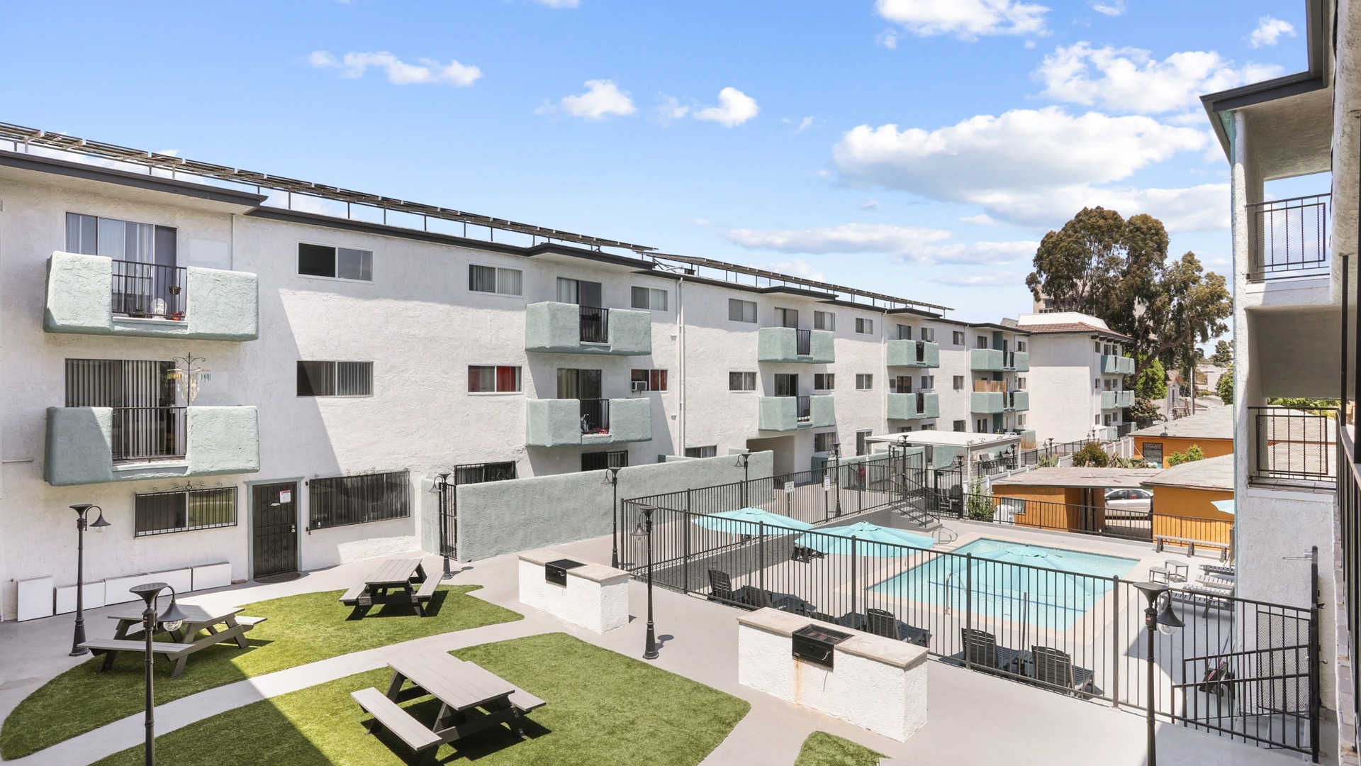 Queen Apartments