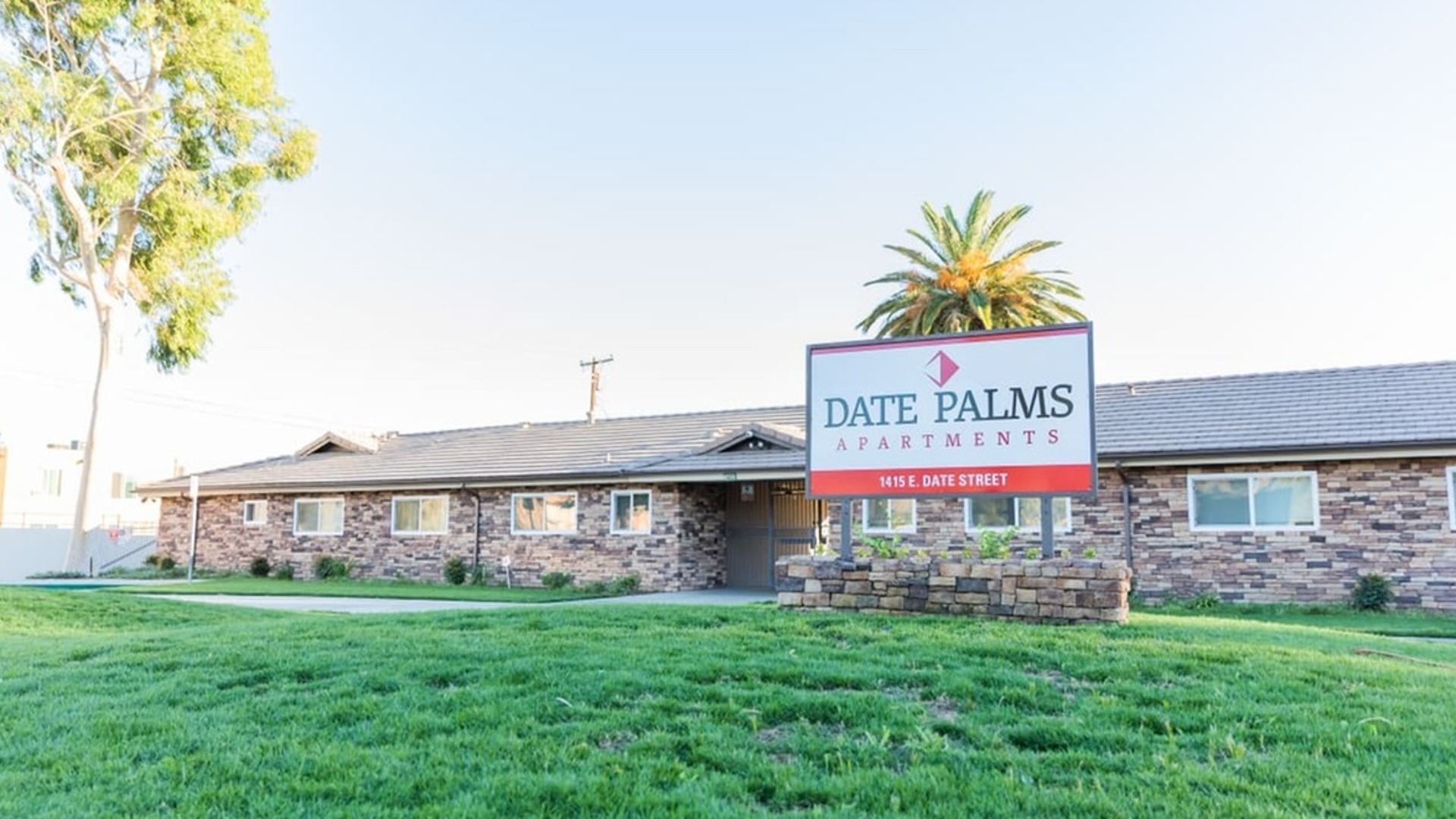 Date Palms Apartments