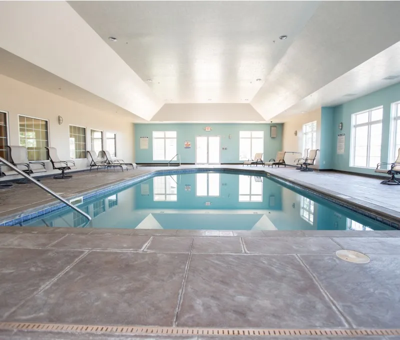 .Indoor pool area in the Foxmoor Apartments