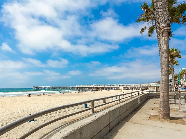 beach at mission bay