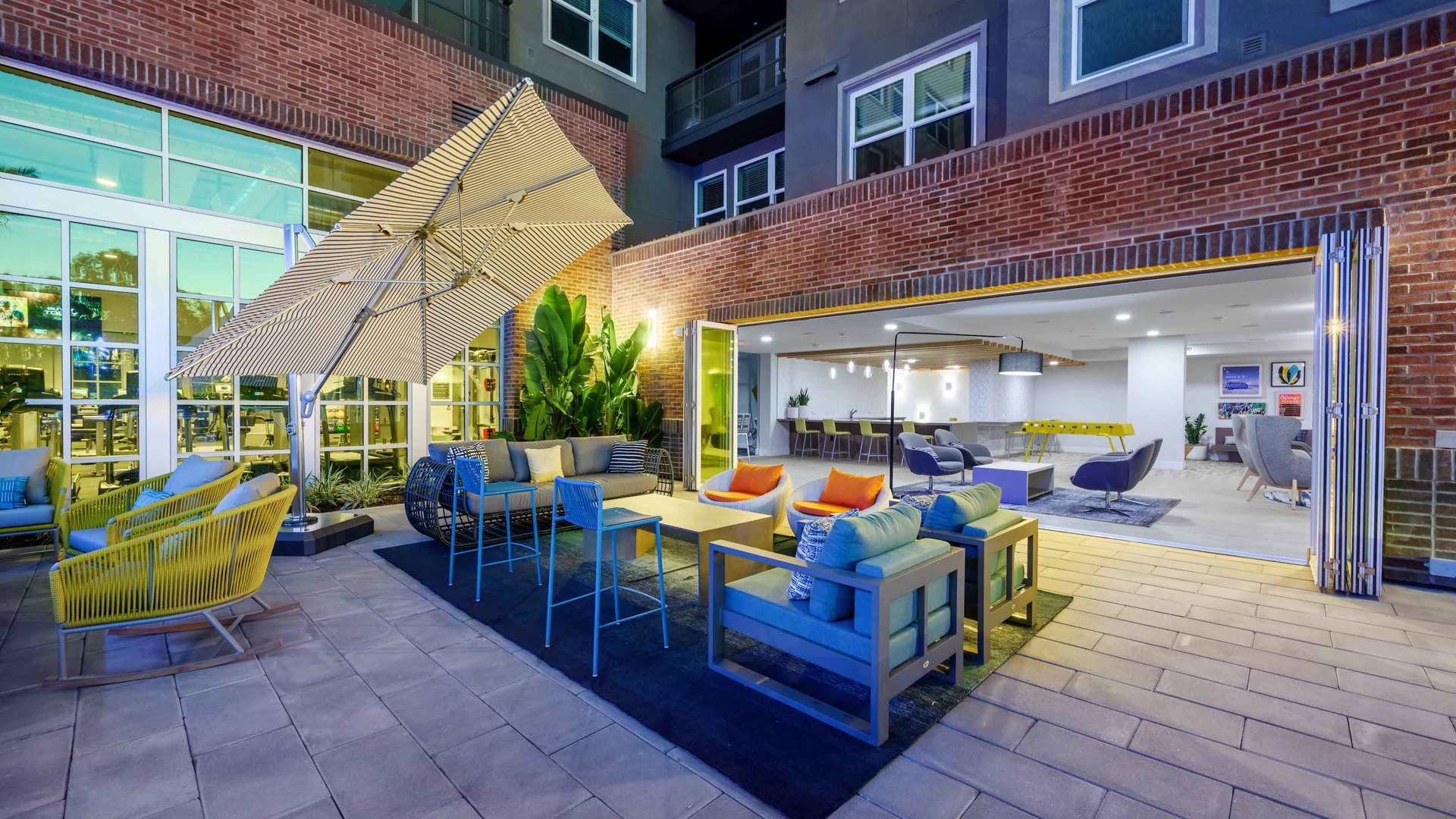 outdoor lounge and resident clubhouse at arte west apartments
