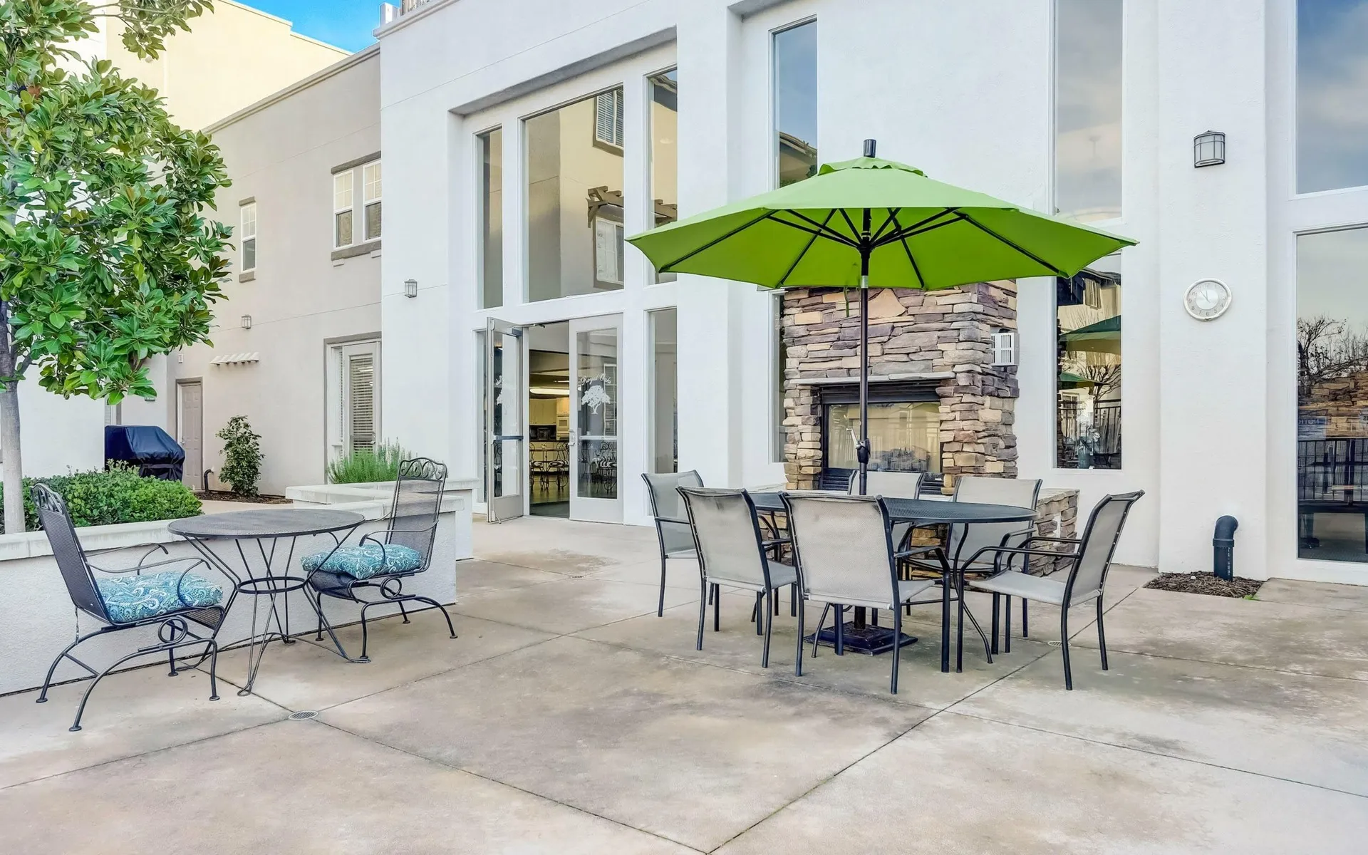 Outdoor fire place with picnic and lounge seating
