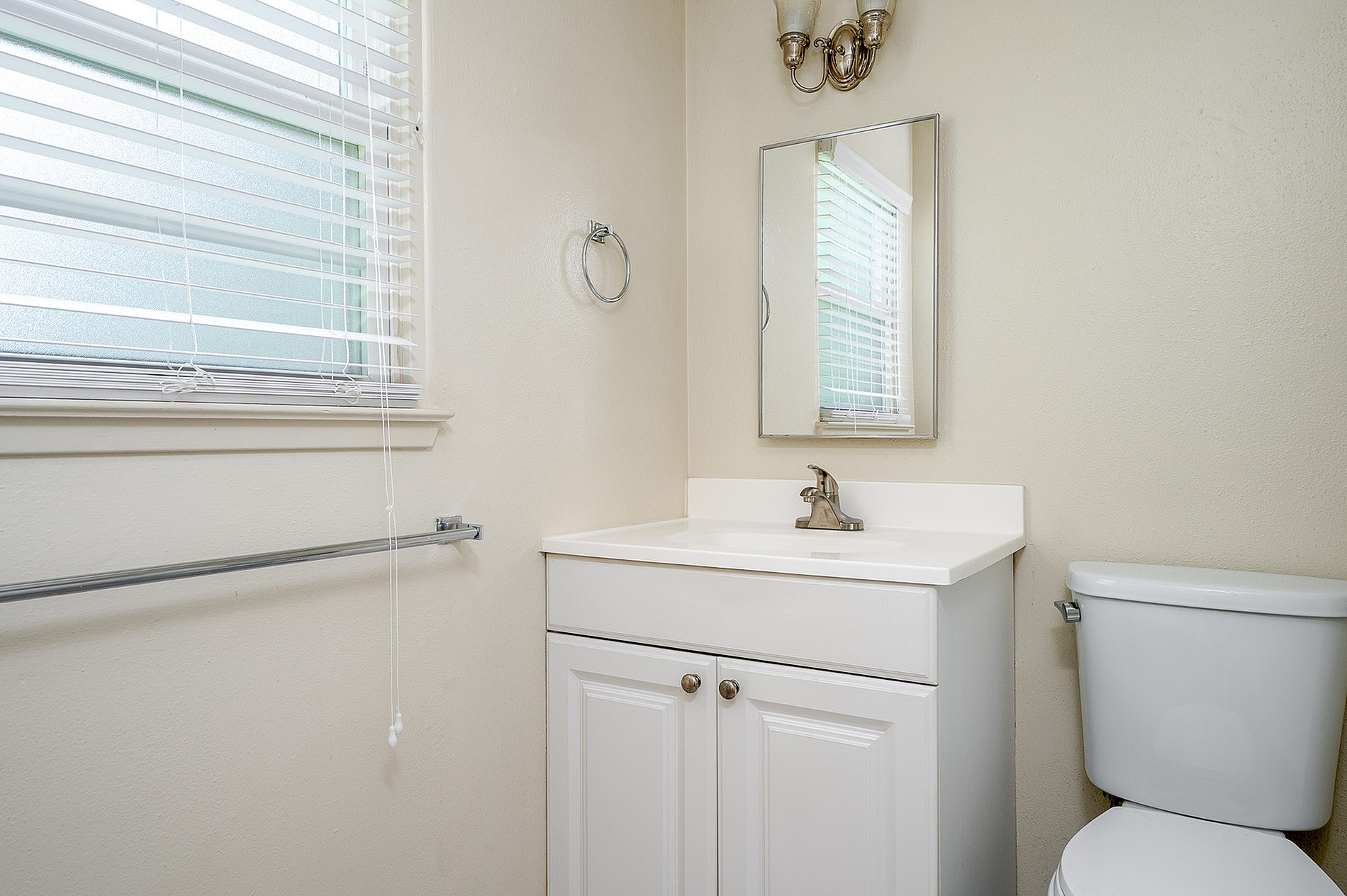 bathroom with chrome features