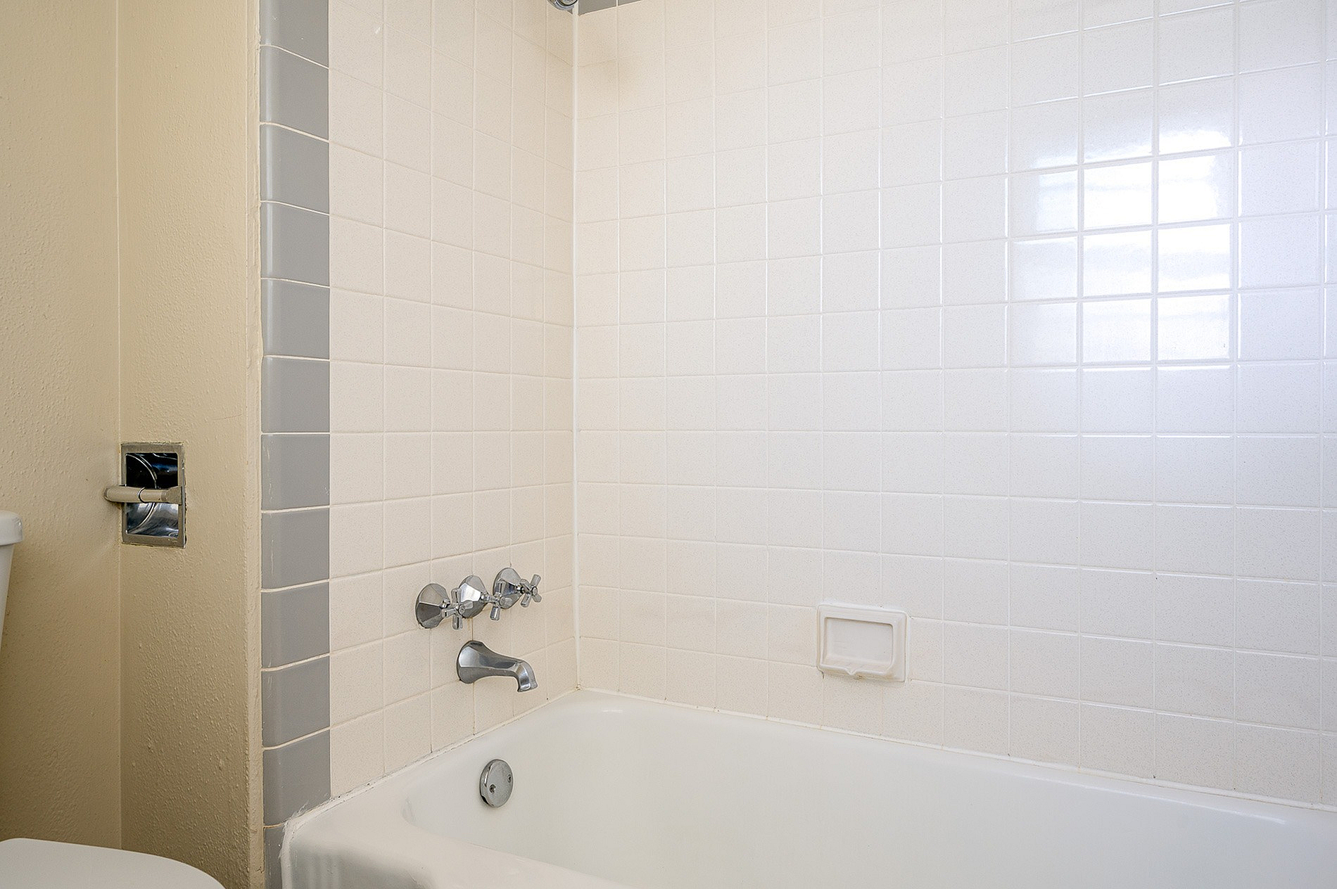 bathroom with chrome features