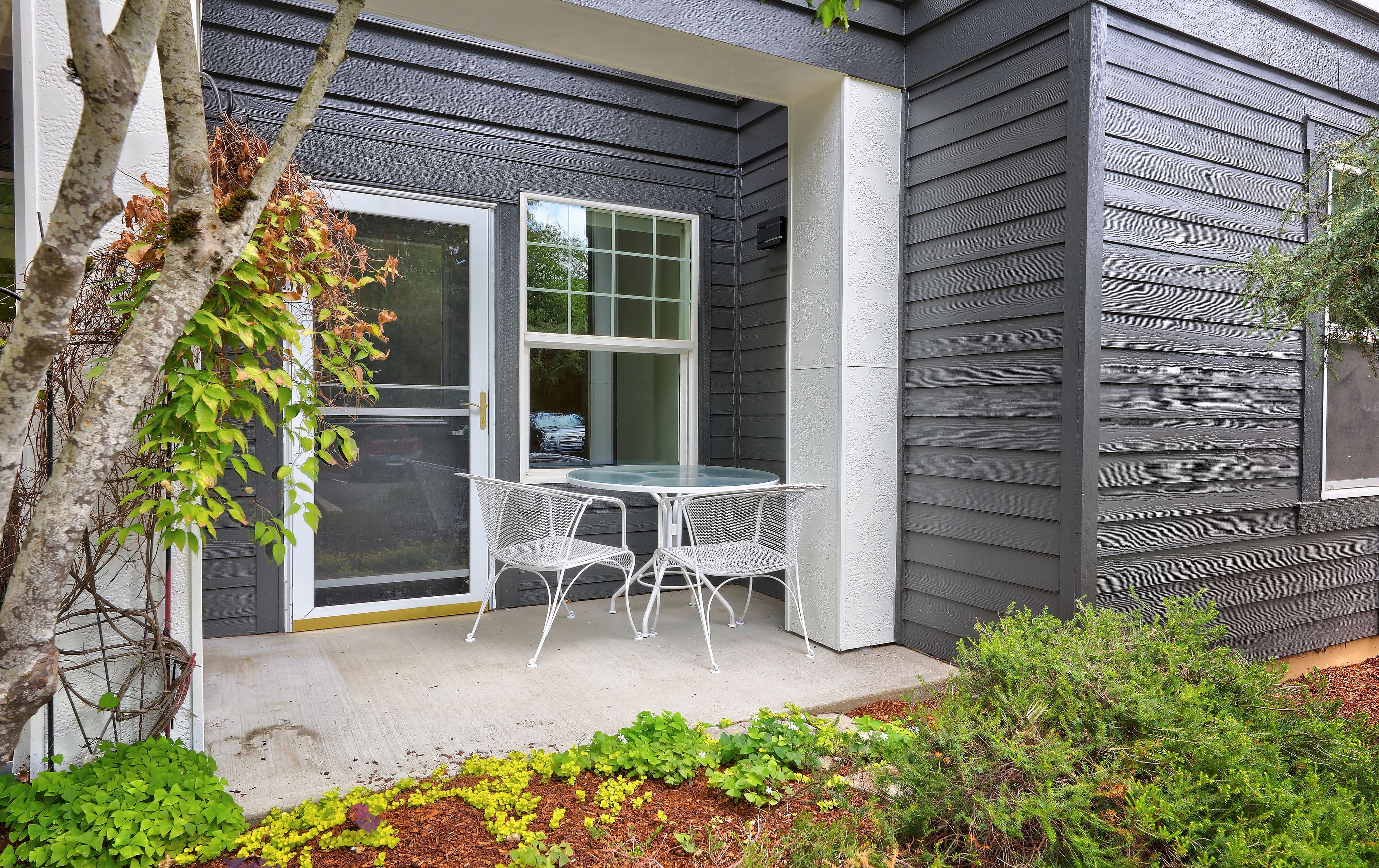 patio at solthea apartments