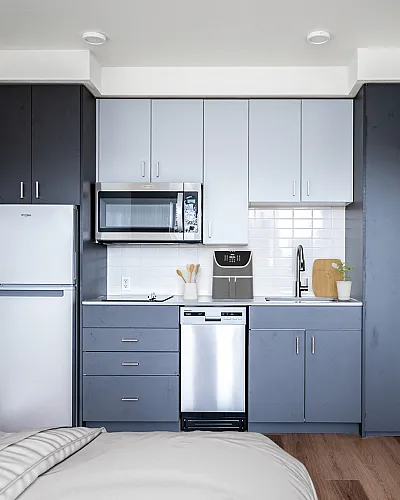 Virtually staged image of a kitchen at Paceline in Portland, OR