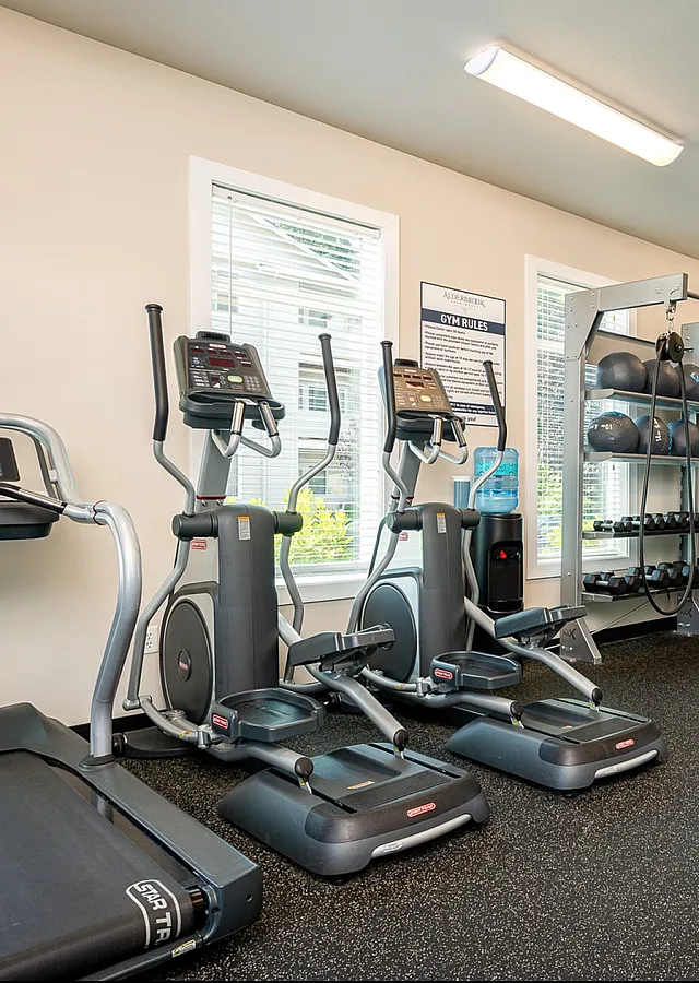 24 hour fitness center at alderbrook apartments