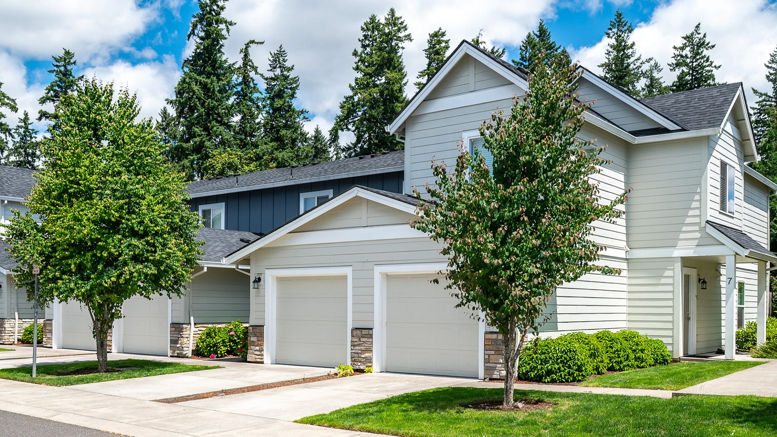 Townhomes with attached garages at Alderbrook in Vancouver, WA