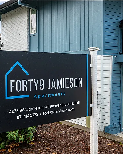 forty9 jamieson apartments