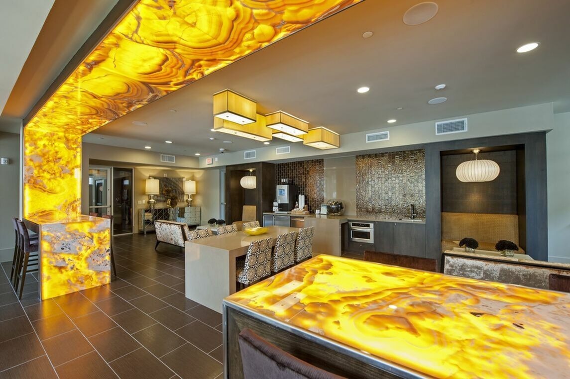 Pearl 21 Eleven Clubhouse | Upper Kirby Apartments | Apartments in Houston, TX