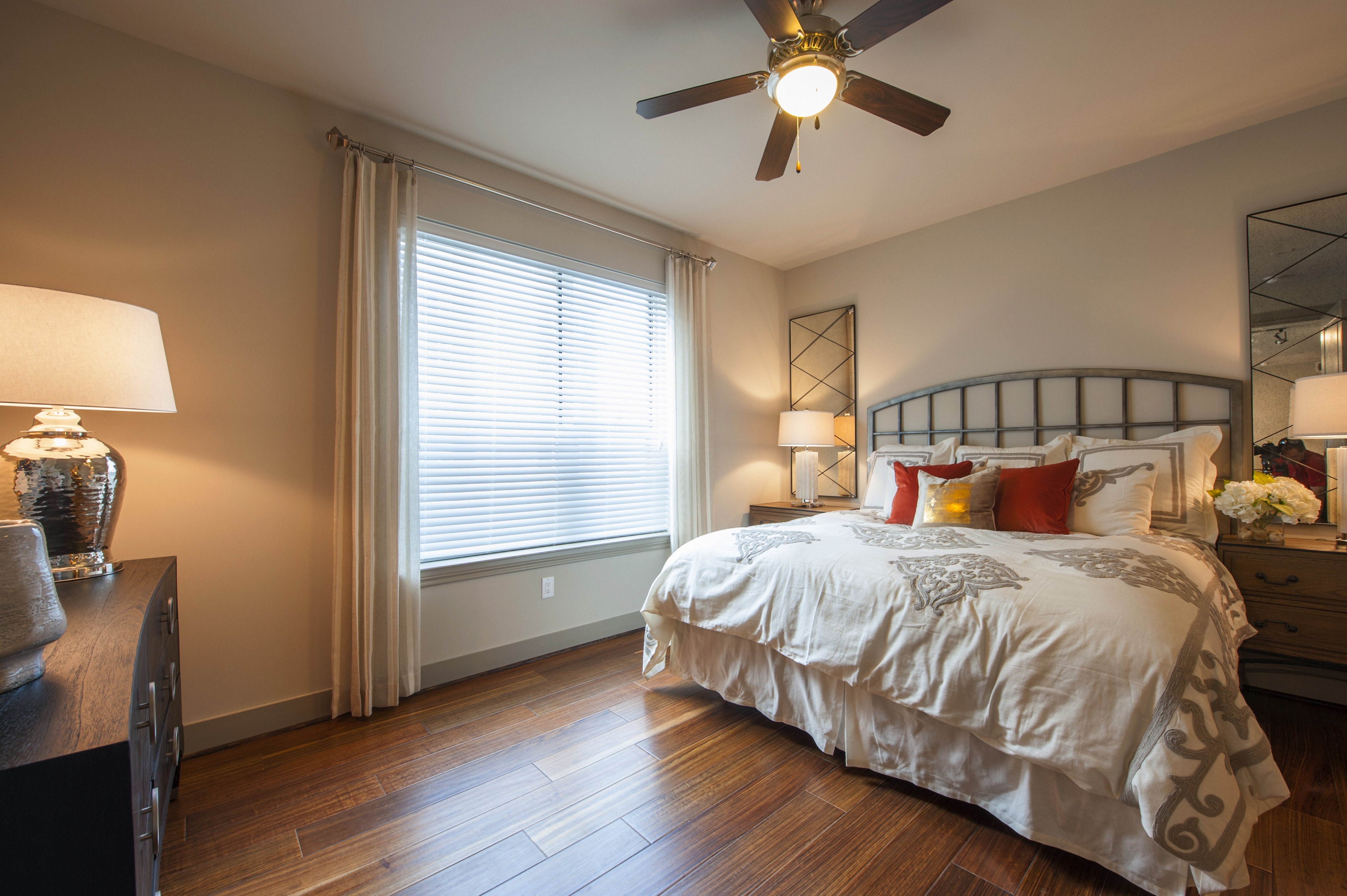 Pearl Residences at City Centre Apartment Bedroom | Houston, TX Apartments | Houston CityCentre Apartments