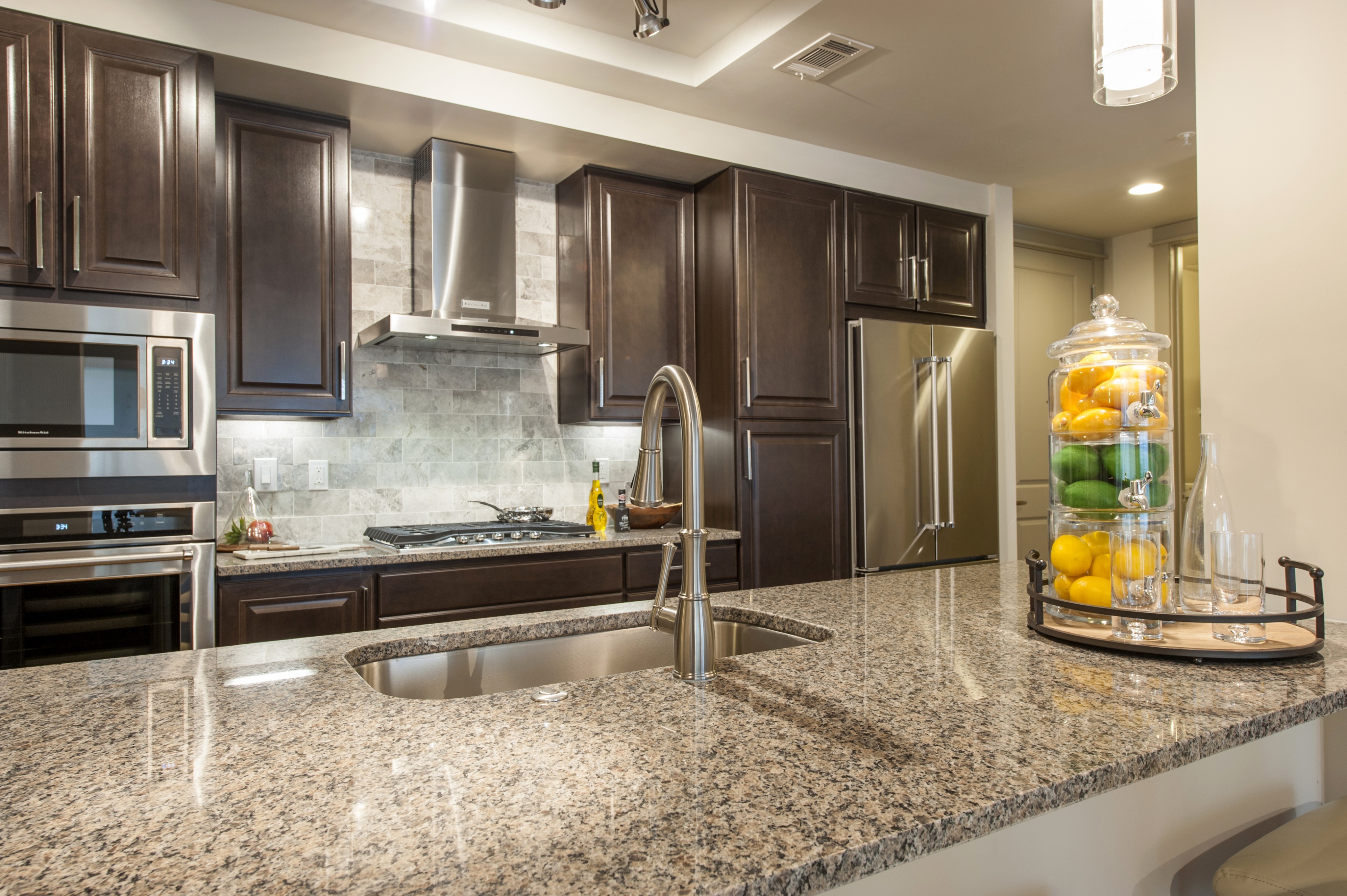 Pearl Residences at City Centre Apartment Kitchen | Houston, TX Apartments | Houston CityCentre Apartments