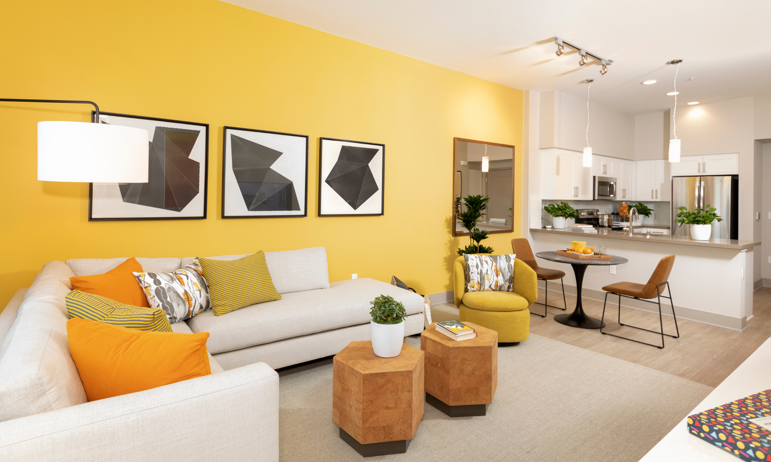 770 South Harbor Living | Fullerton, CA Apartments | Apartments in Fullerton
