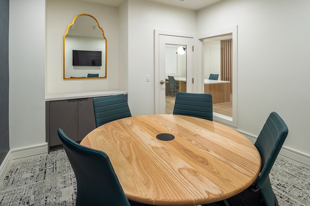 Altura at the Groves Conference | Whittier, CA Apartments | Apartments in Whittier