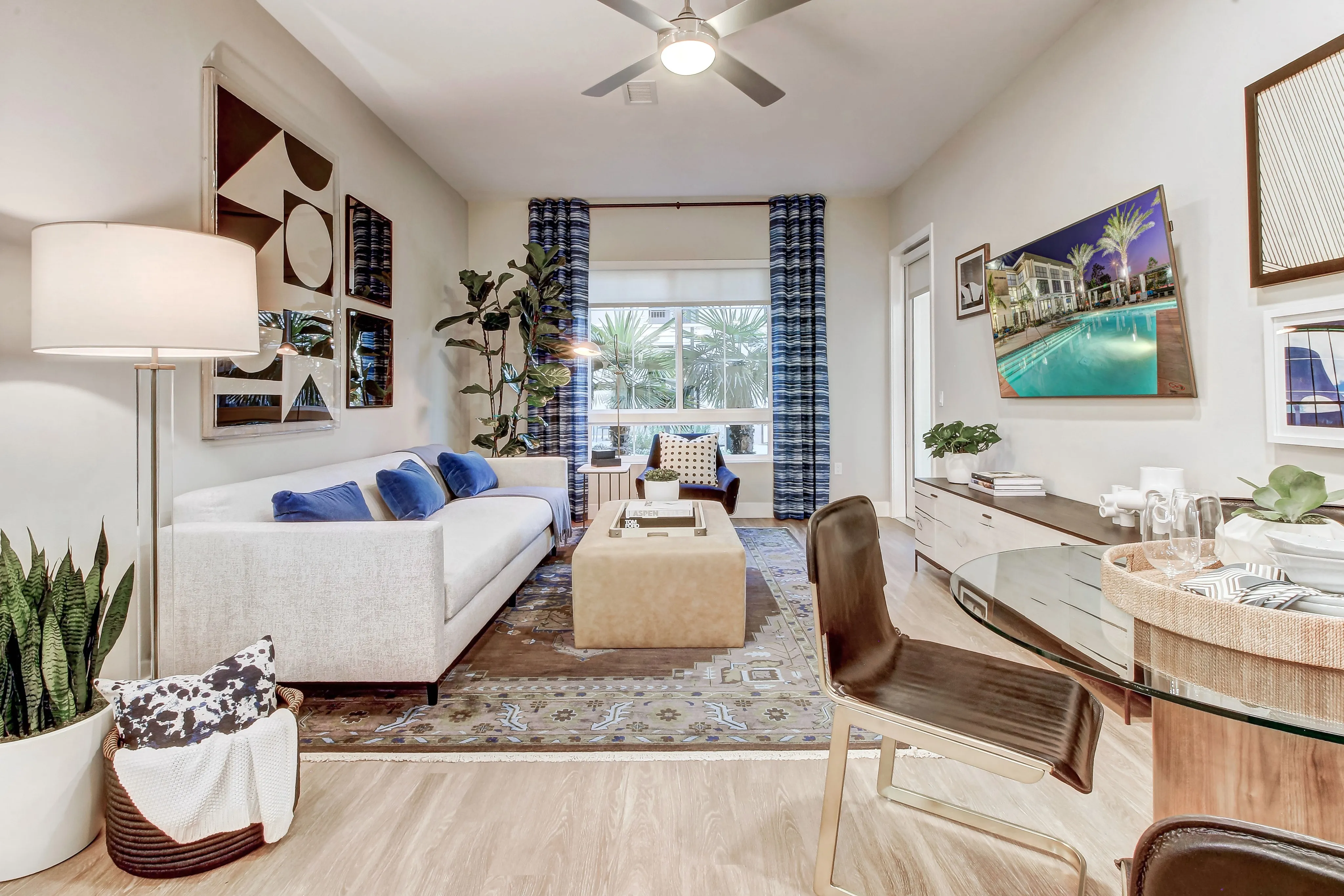 The Murphy Irvine Living Room | Apartments in Irvine | Irvine, California Apartments