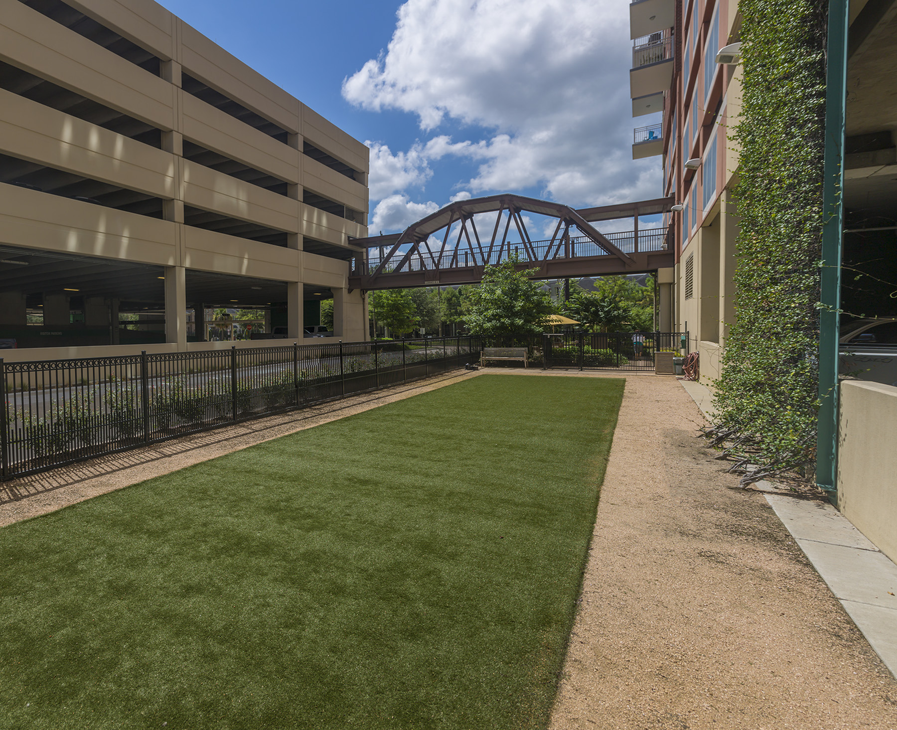 The Fountains at Memorial City Dog Run | Memorial City Living | Houston,TX Apartments