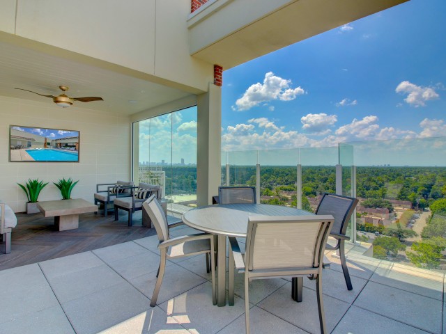 The Fountains at Memorial City Sky Lounge | Memorial City Living | Houston,TX Apartments