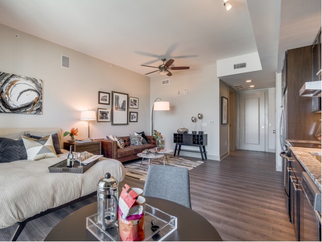 The McCarthy at Memorial City | Houston, TX Apartments | Apartments in Houston, TX