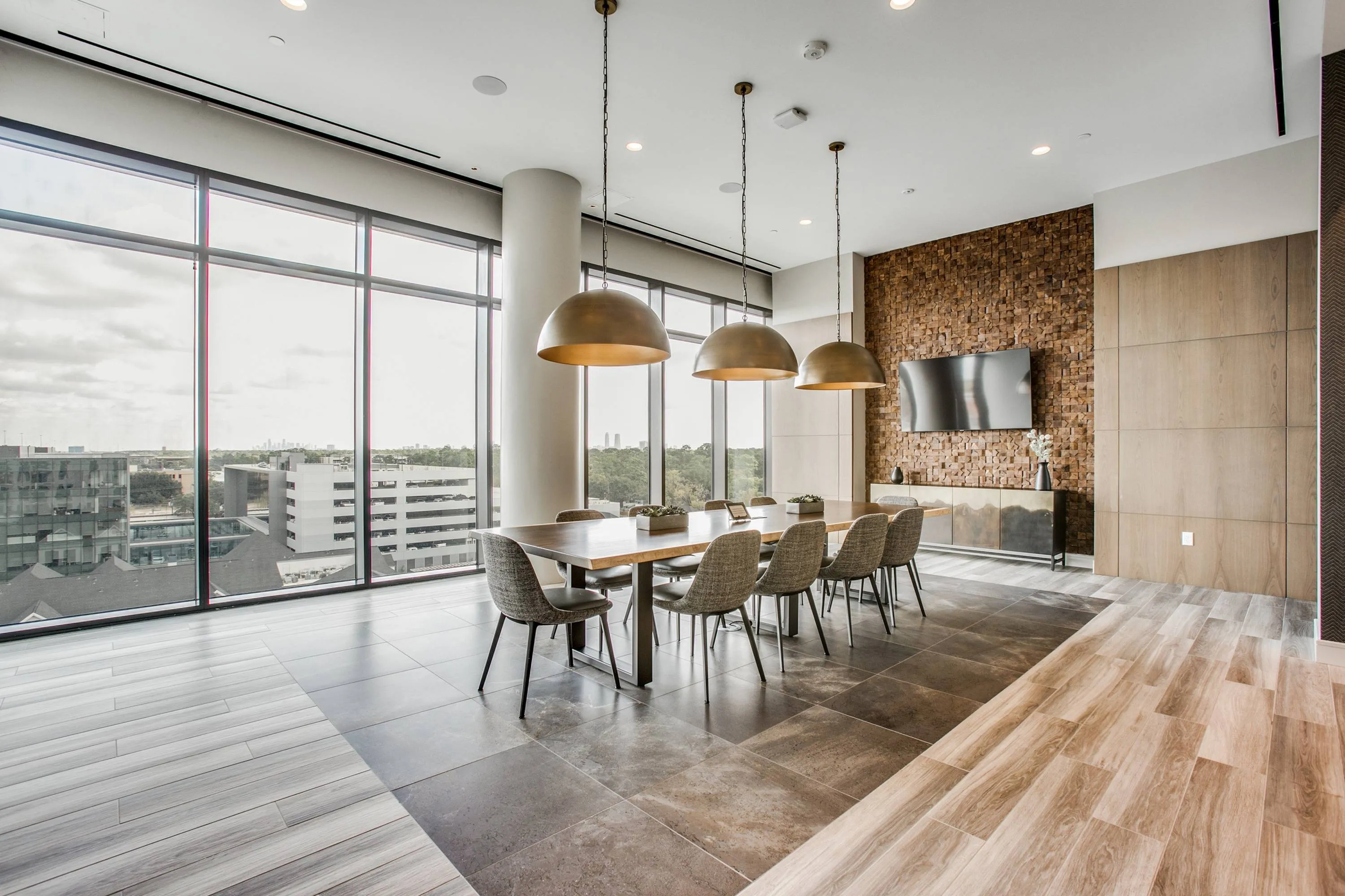 The McKinley at Memorial City Conference Room | Memorial City Living | Hoston,TX Apartments