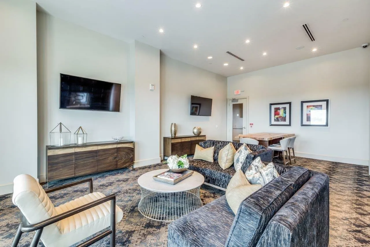 The McCarthy at Memorial City | Houston, TX Apartments | Apartments in Houston, TX