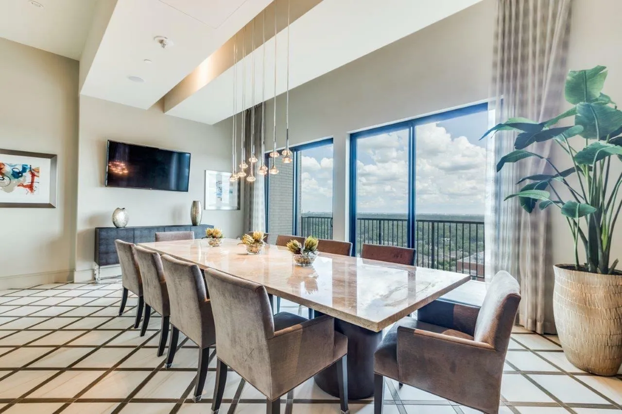 The McCarthy at Memorial City | Houston, TX Apartments | Apartments in Houston, TX
