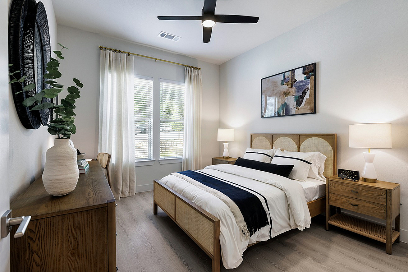 Brooks Air Force Base Apartments | Apartments in Brooks Air Force Base | Apartments near Brooks Air Force Base | City Base Apartments | Apartments in base city | Caroline at Brooks | SAN ANTONIO, TEXAS