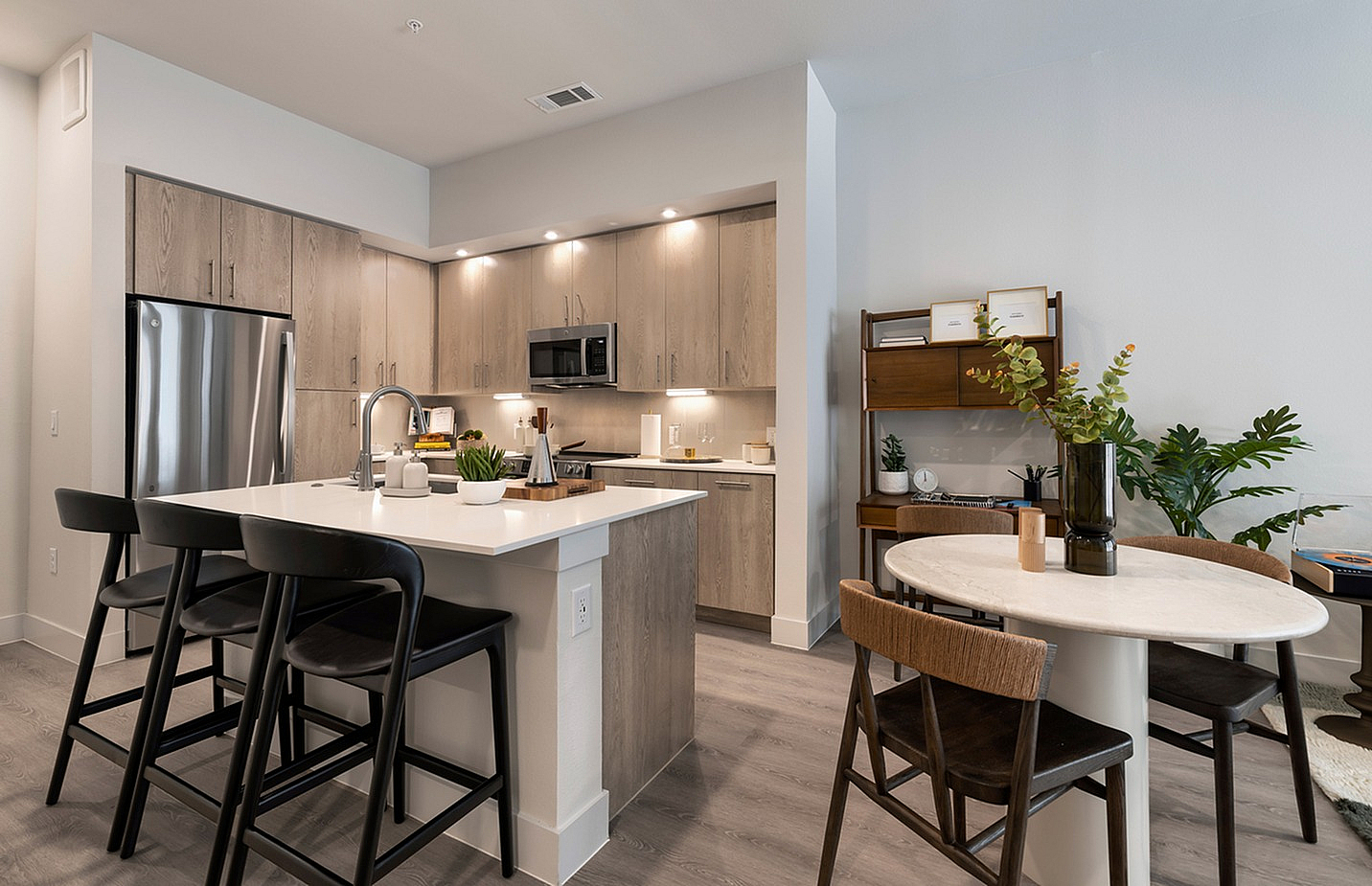 Brooks Air Force Base Apartments | Apartments in Brooks Air Force Base | Apartments near Brooks Air Force Base | City Base Apartments | Apartments in base city | Caroline at Brooks | SAN ANTONIO, TEXAS