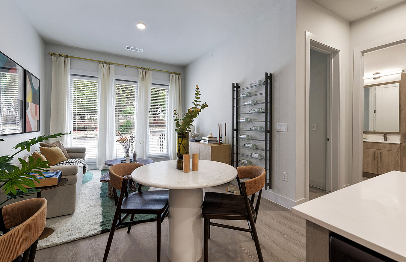 Brooks Air Force Base Apartments | Apartments in Brooks Air Force Base | Apartments near Brooks Air Force Base | City Base Apartments | Apartments in base city | Caroline at Brooks | SAN ANTONIO, TEXAS