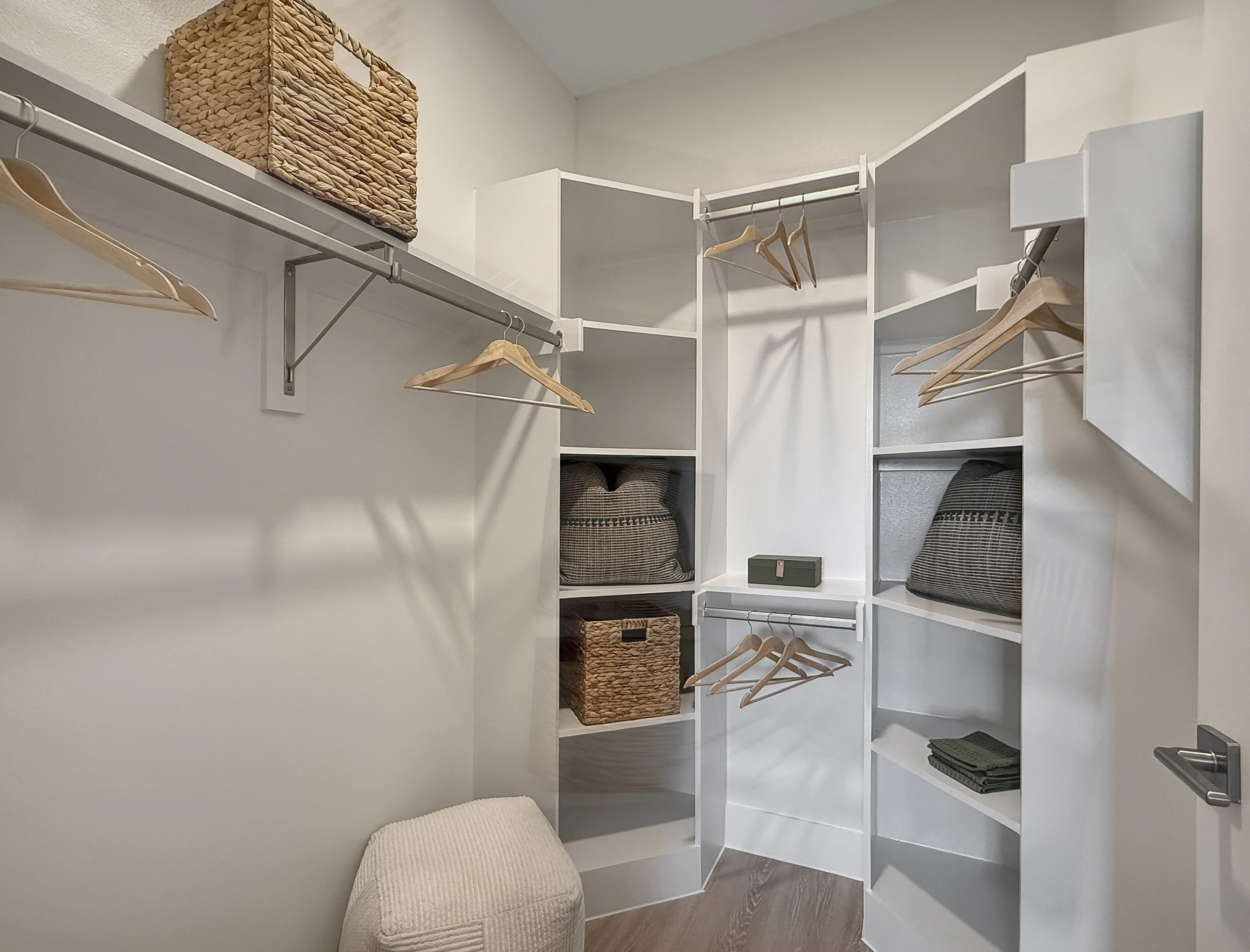 Caroline Florence | Apartments in McKinney Texas | McKinney Apartments Caroline Florence | New Apartments in McKinley, TX