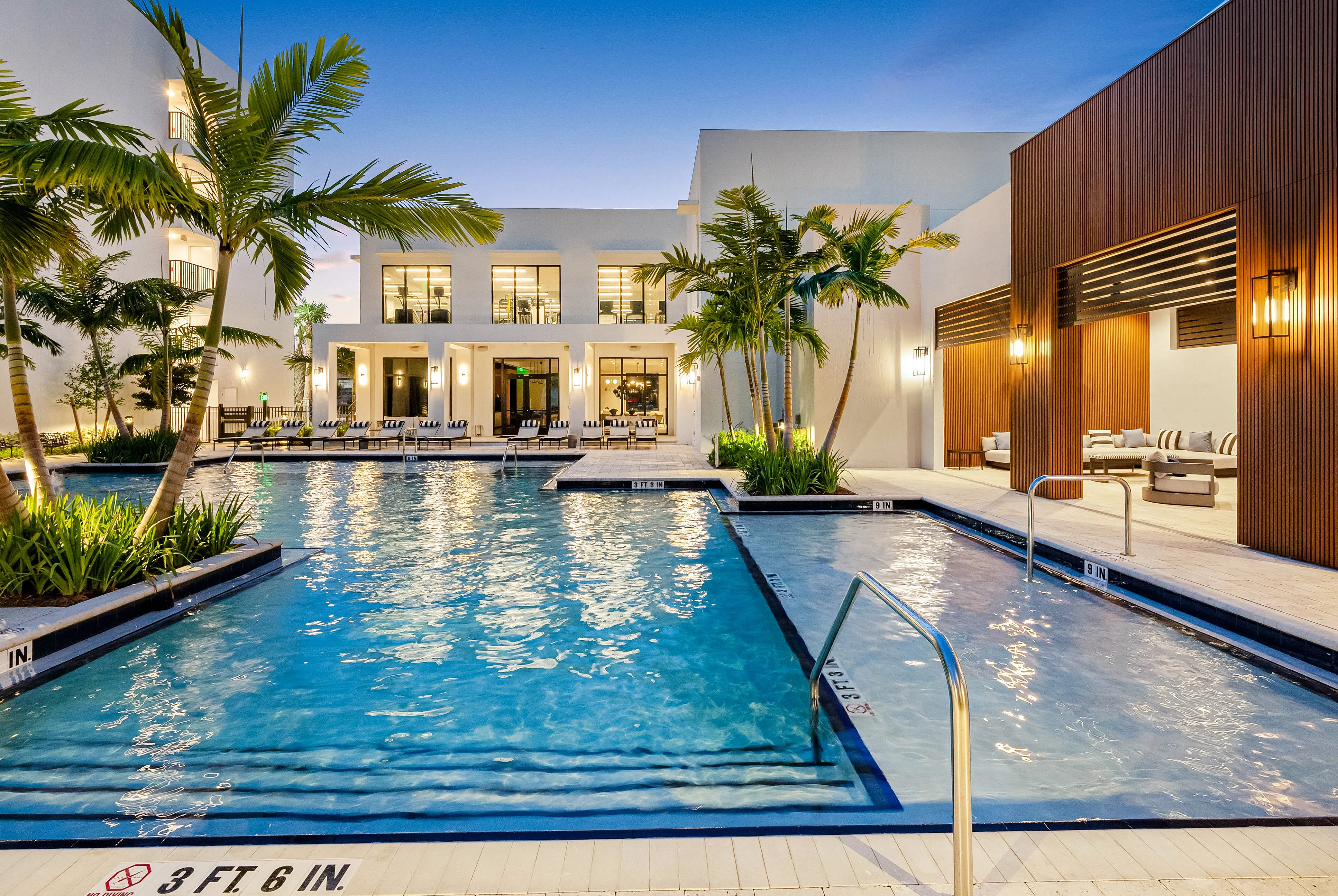 Caroline Golden Glades | North Miami Apartments | Miami, Florida