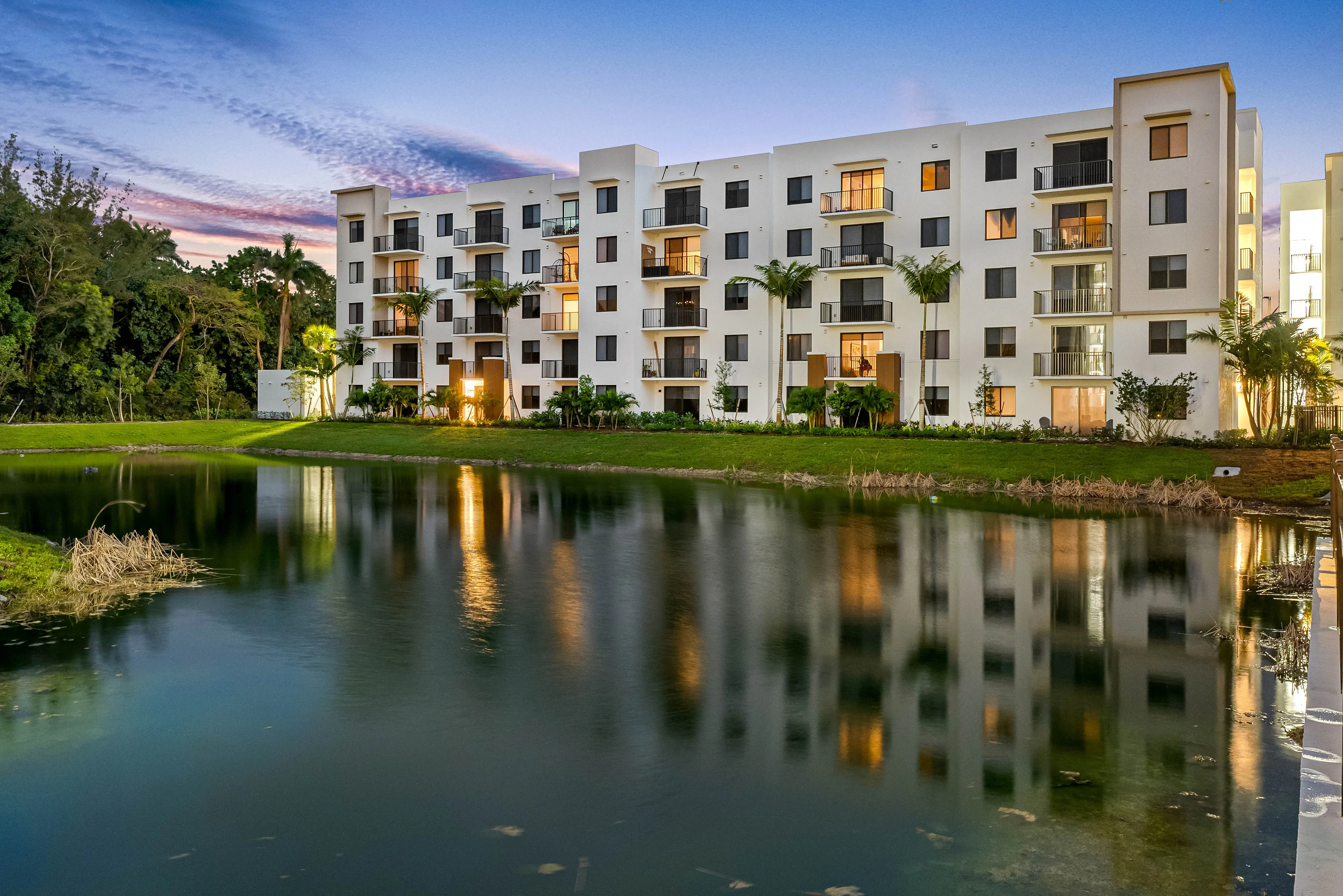Caroline Golden Glades | North Miami Apartments | Miami, Florida