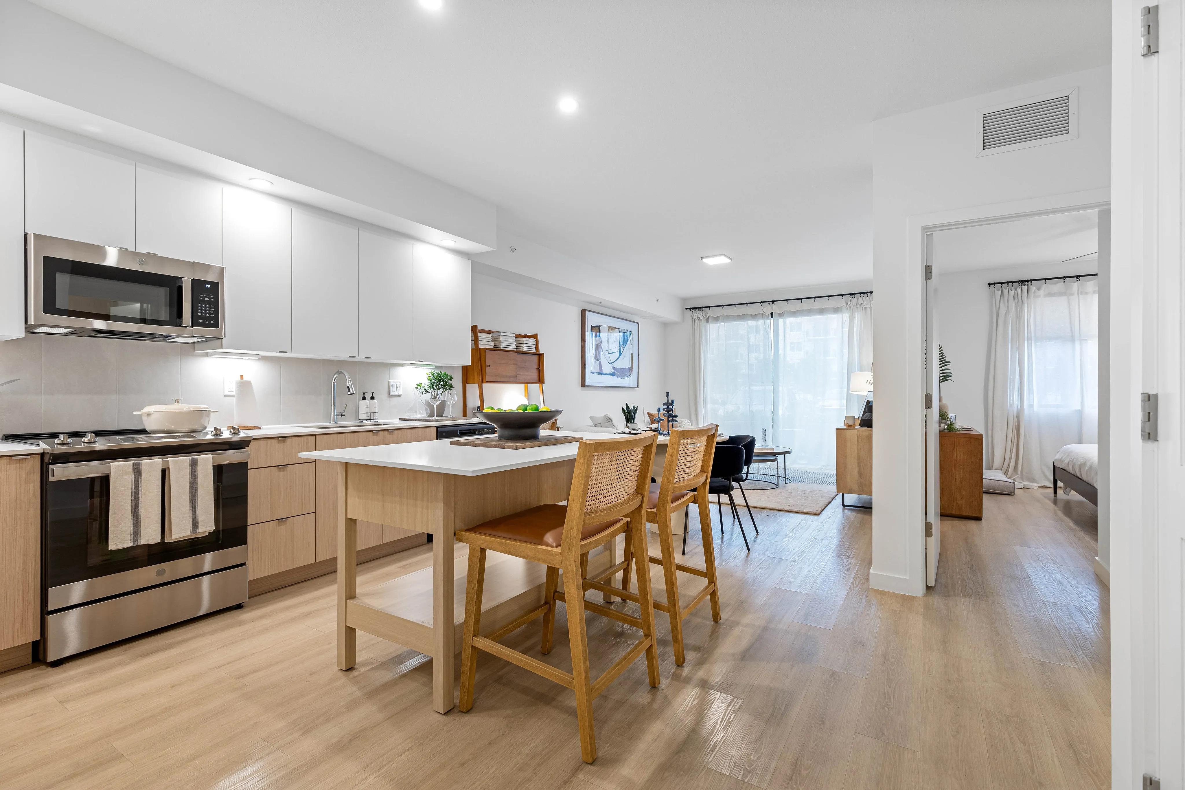 Caroline Golden Glades | North Miami Apartments | Miami, Florida