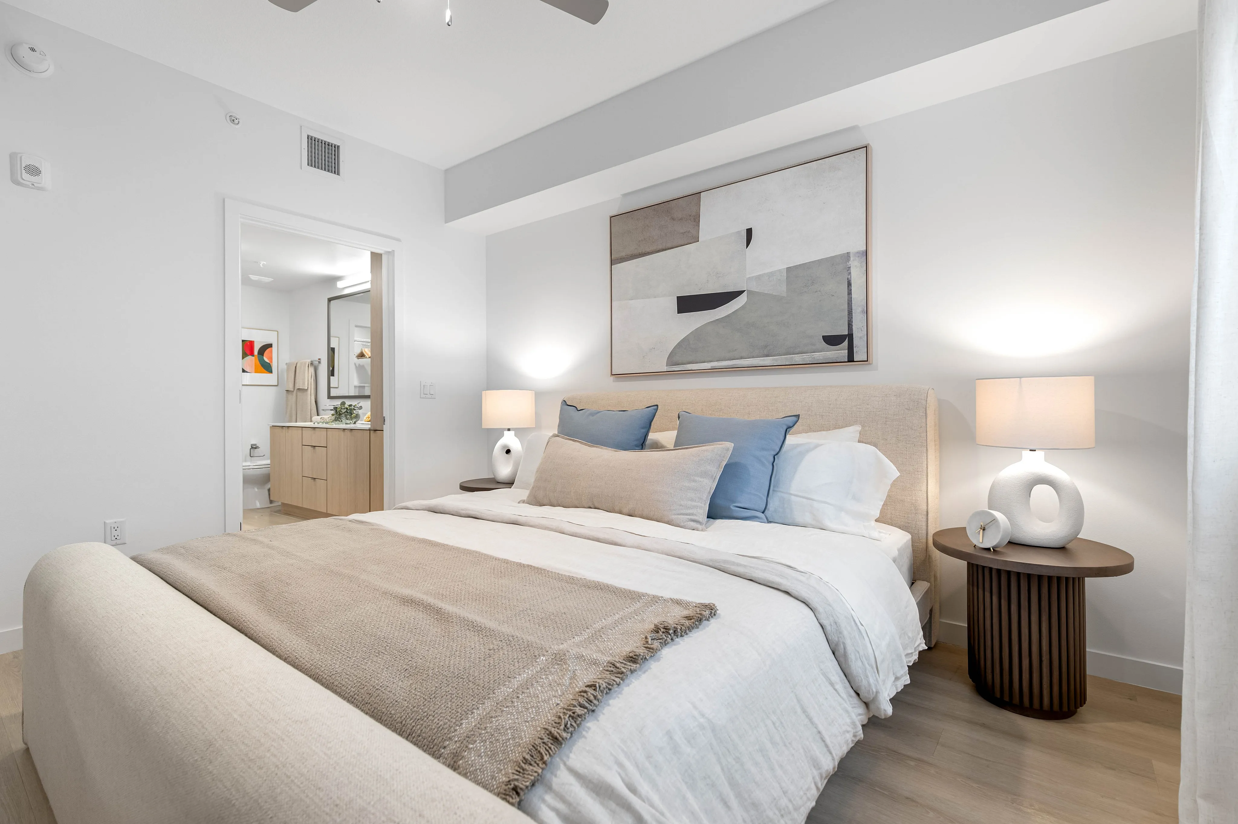Caroline Golden Glades | North Miami Apartments | Miami, Florida
