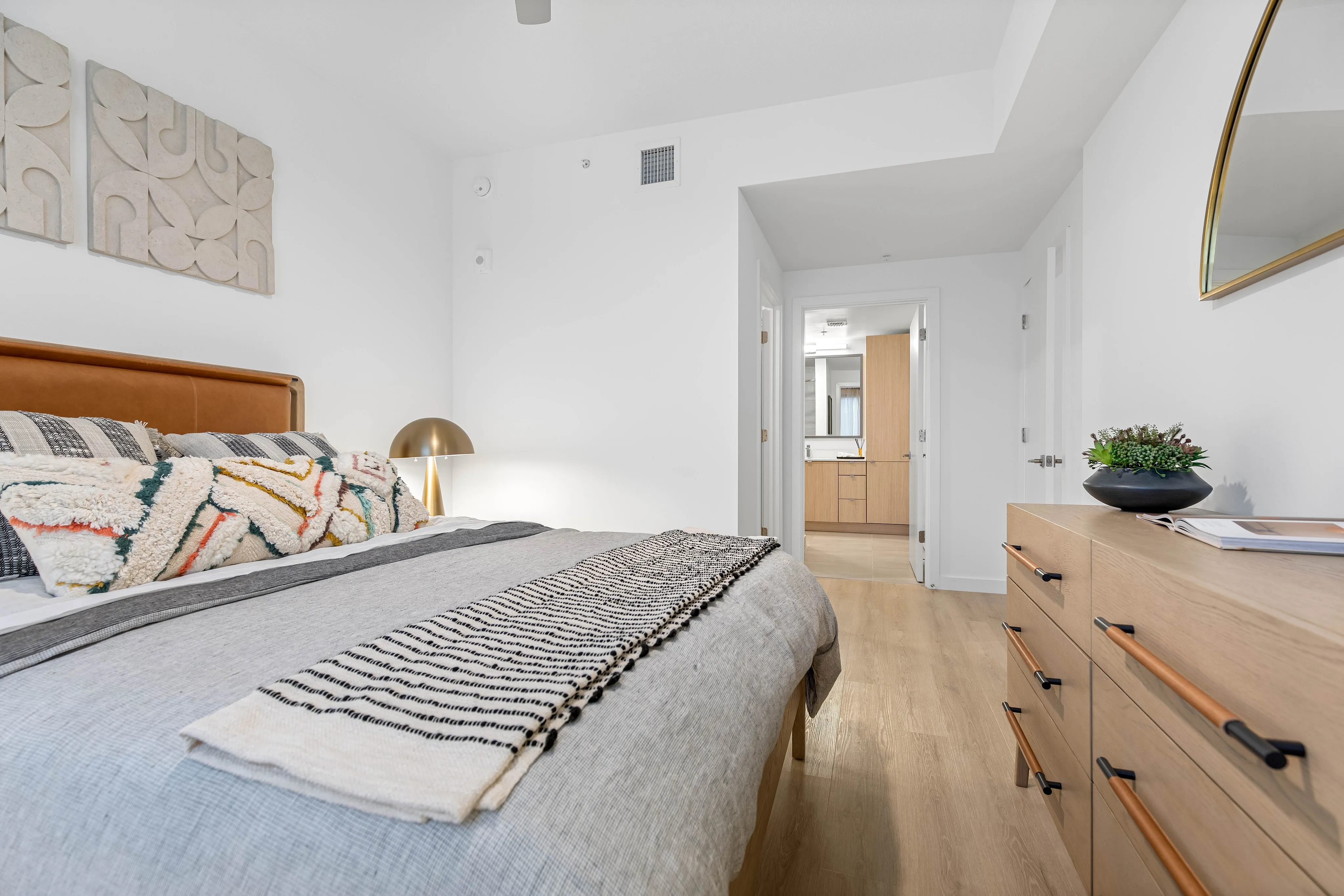 Caroline Golden Glades | North Miami Apartments | Miami, Florida