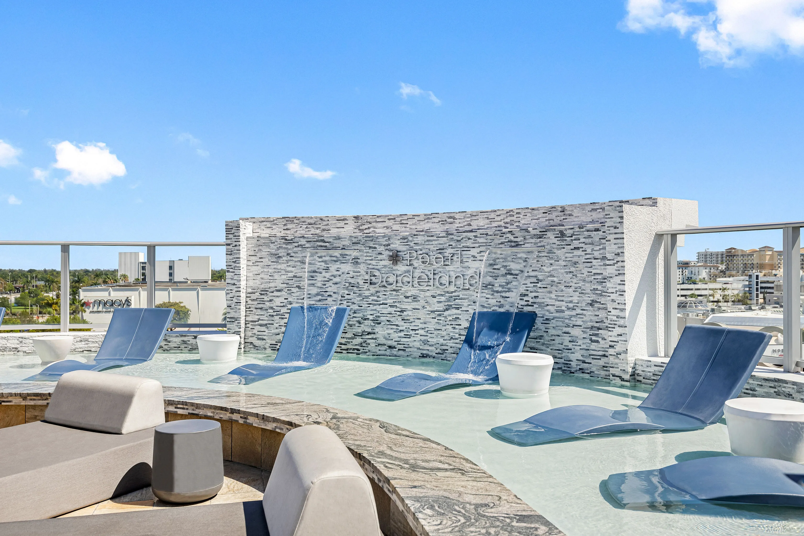 Pearl Dadeland | Kendall, FL Apartments | Apartments in Kendall, FL