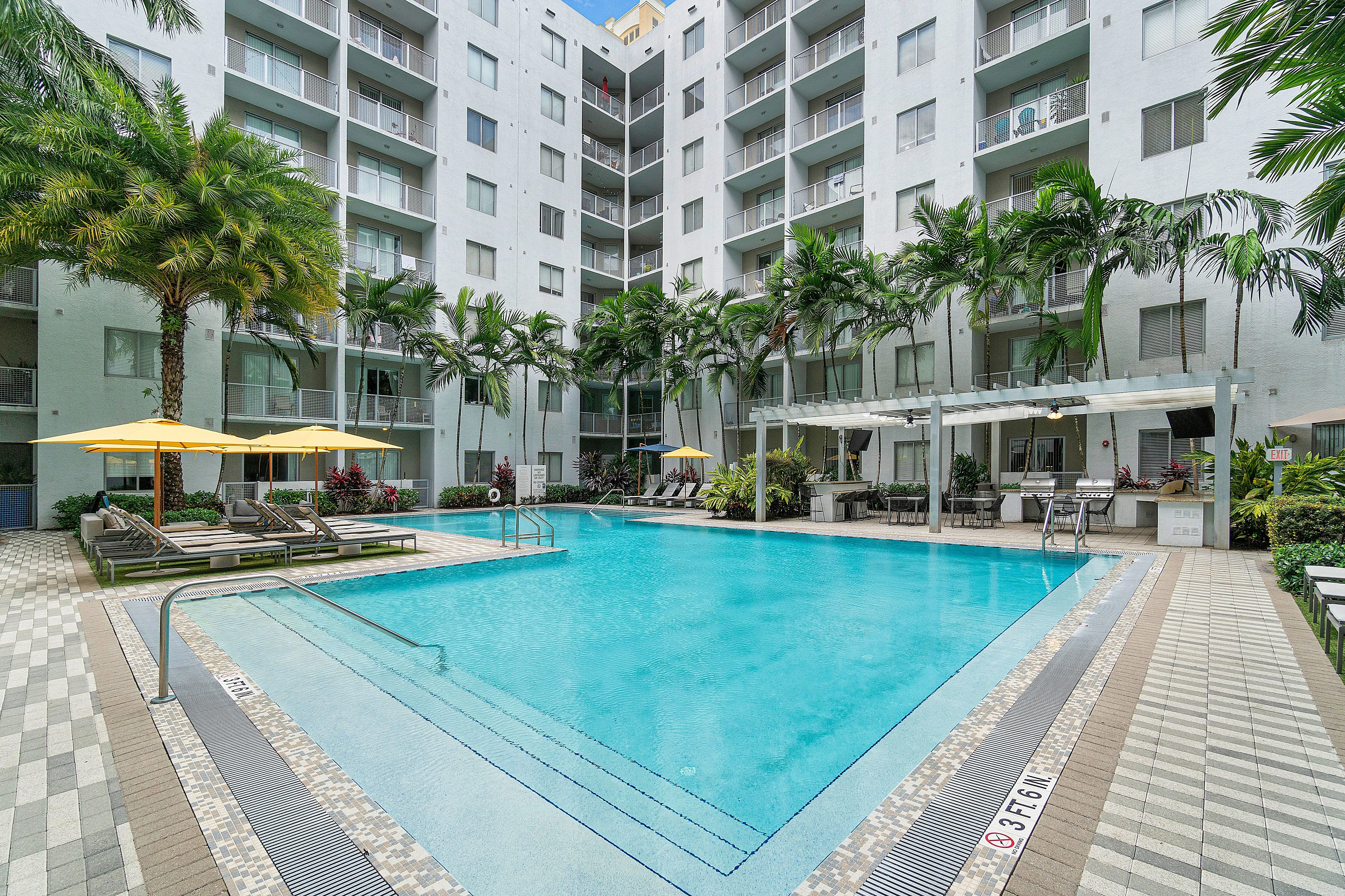 Pearl Dadeland | Kendall, FL Apartments | Apartments in Kendall, FL