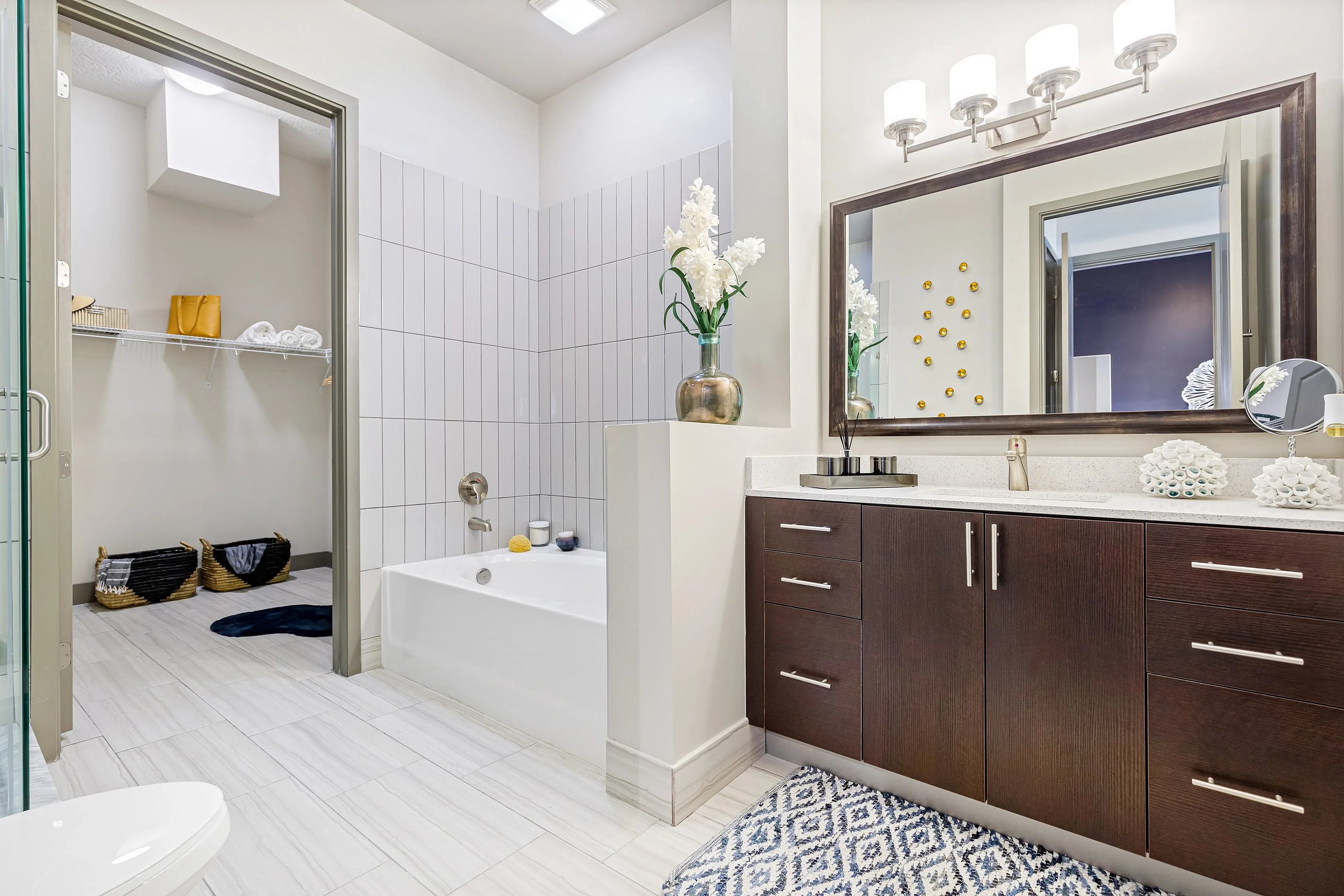 Pearl Dadeland | Kendall, FL Apartments | Apartments in Kendall, FL