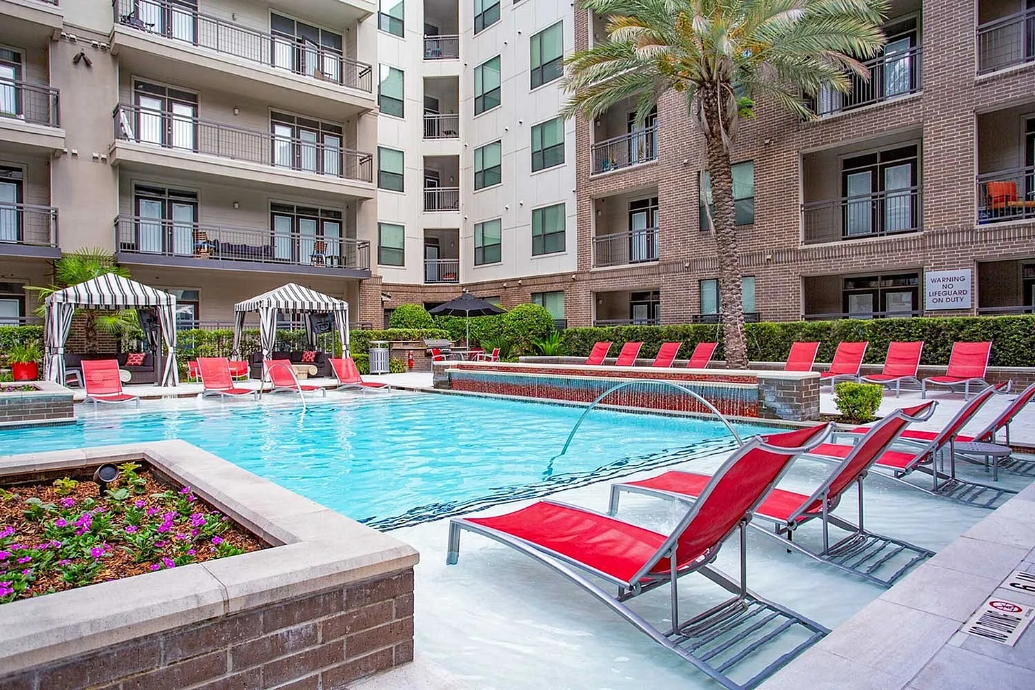 Pearl Greenway | Houston, TX Apartments | Greenway Plaza | Upper Kirby Apartments