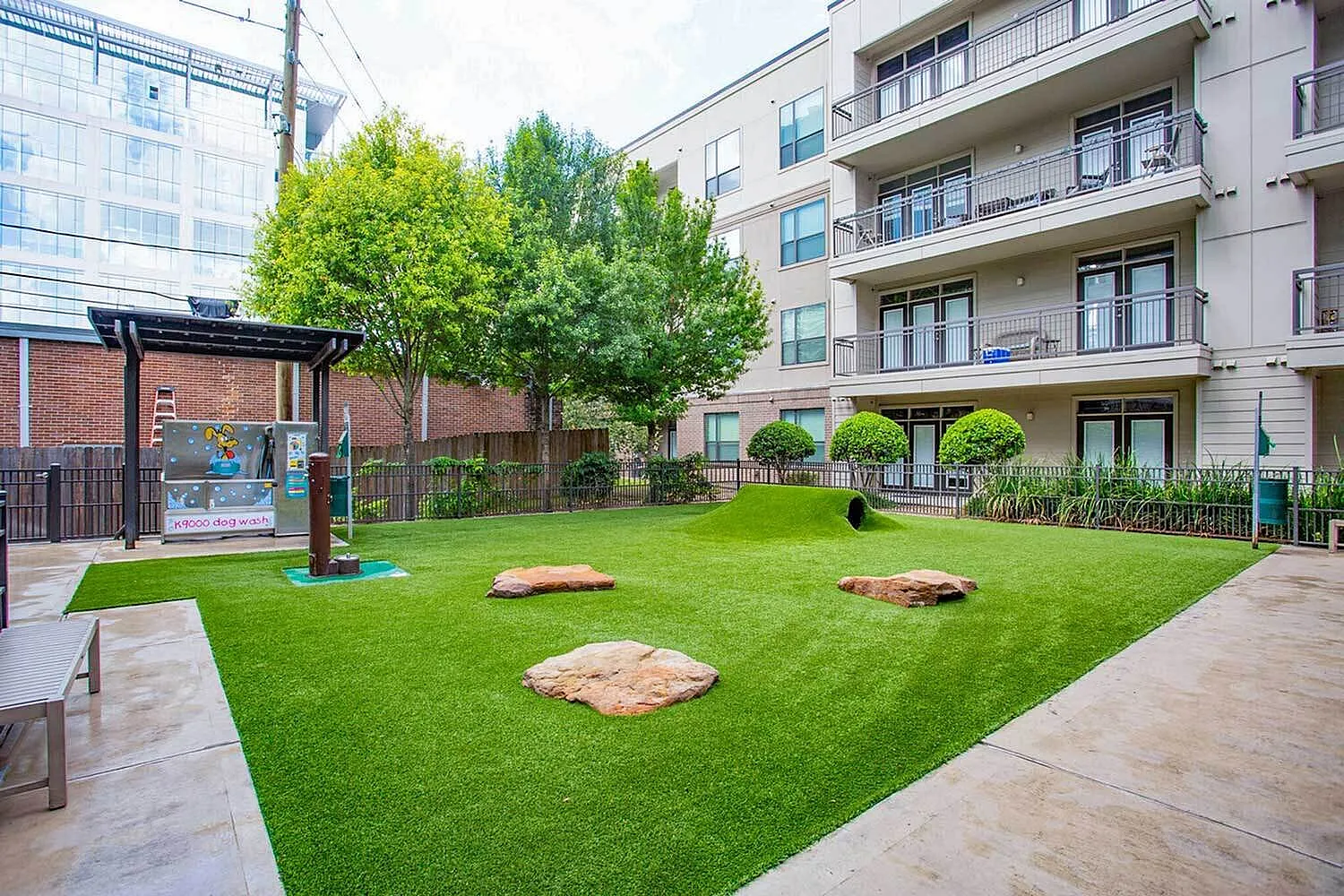 Pearl Greenway | Houston, TX Apartments | Greenway Plaza | Upper Kirby Apartments