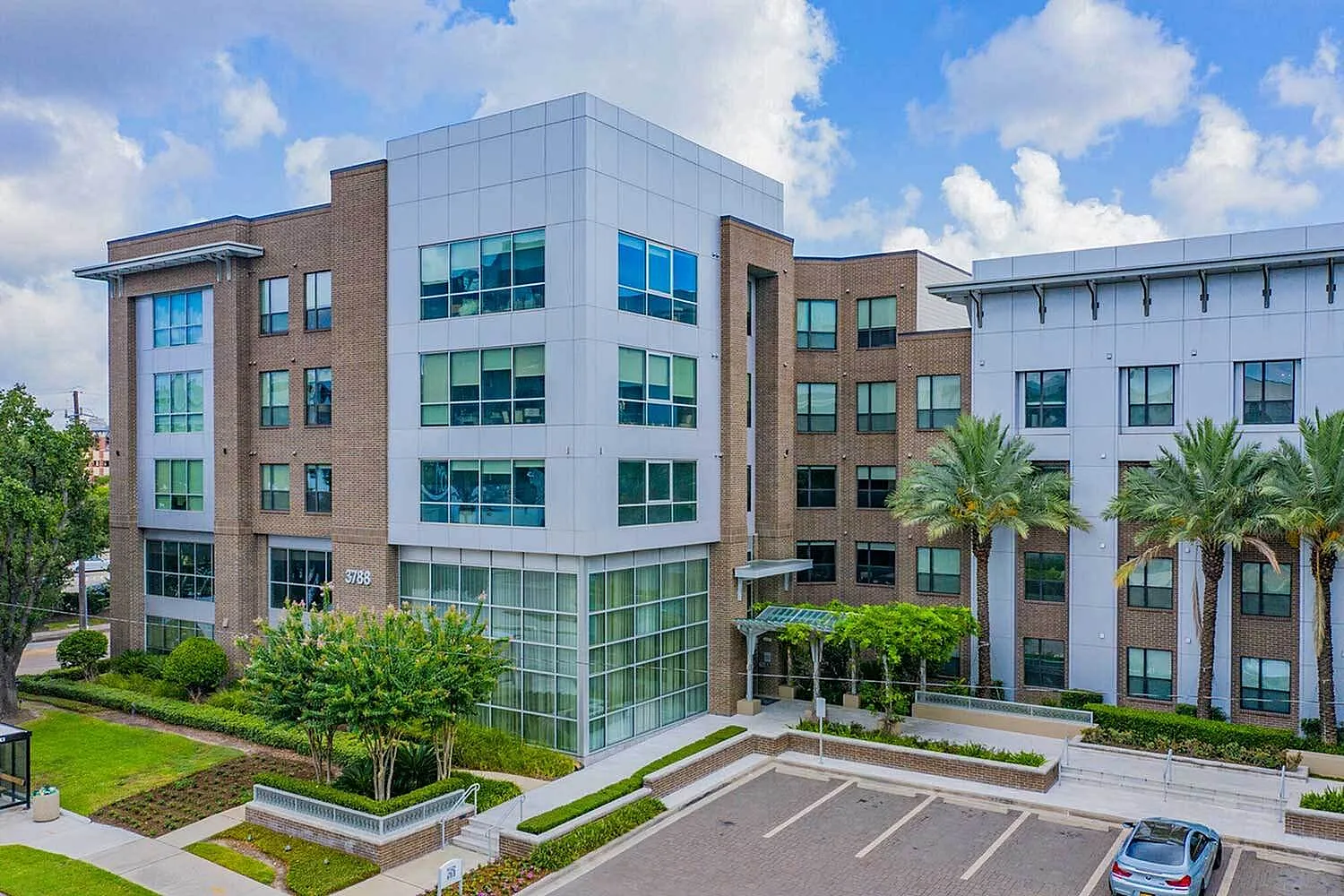 Pearl Greenway | Houston, TX Apartments | Greenway Plaza | Upper Kirby Apartments