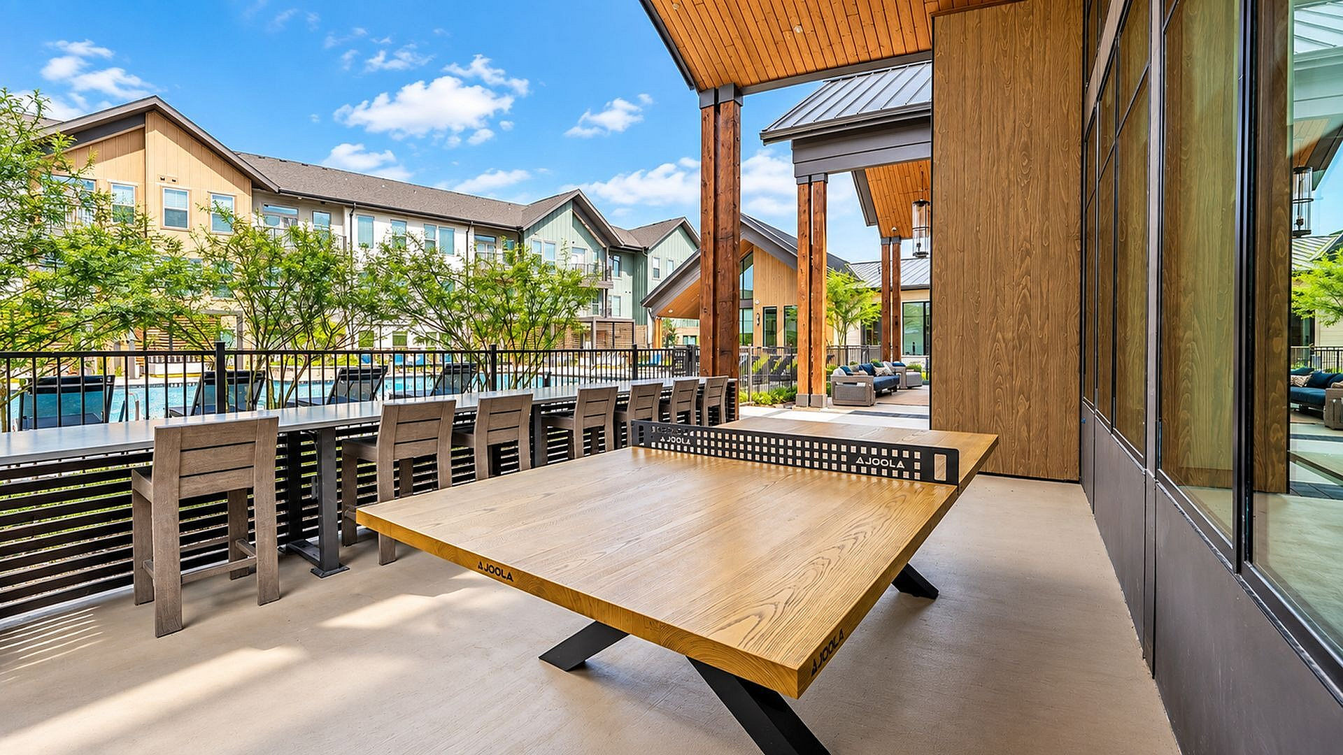 Altitude at Brooks - Outdoor Seating