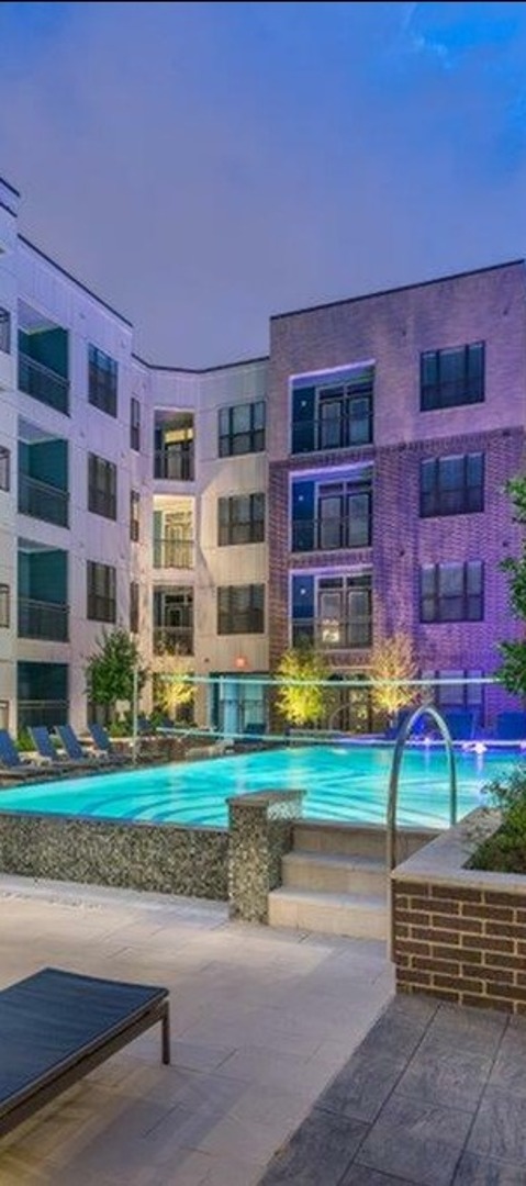 Midtown Houston Living | Hiustonas, TeksasasMidtown Houston Living | Hiustonas, Teksasas  