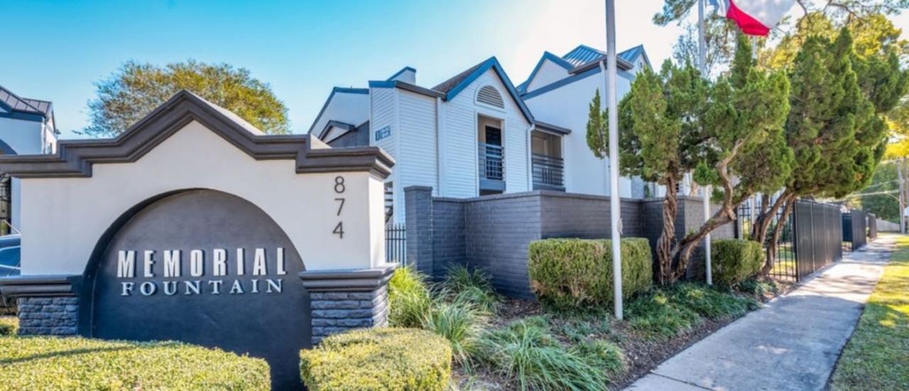 Memorial Fountain Apartments in Houston, TX Official Site